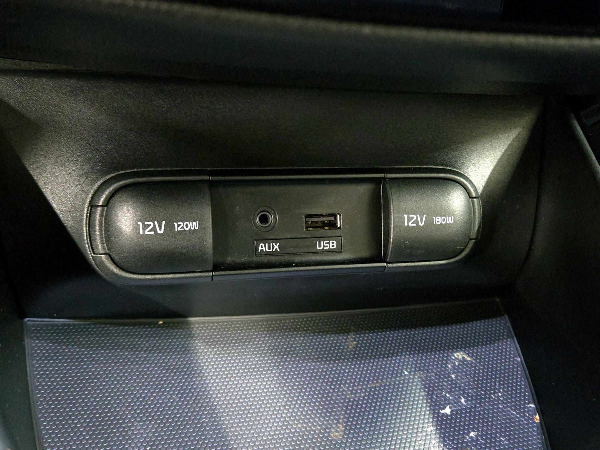 Thumbnail: 2014 Kia Soul - 19