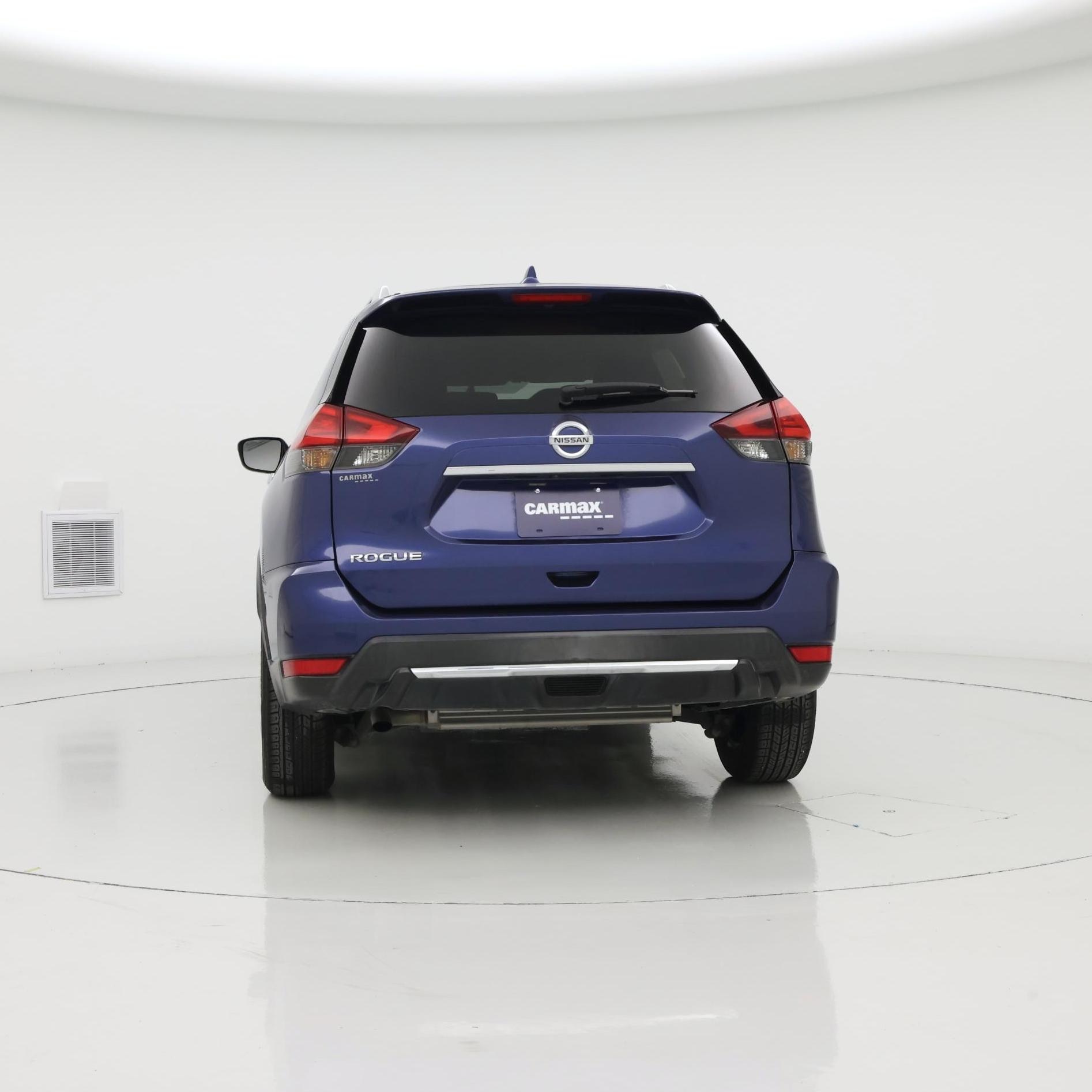 Thumbnail: 2017 Nissan Rogue - 6