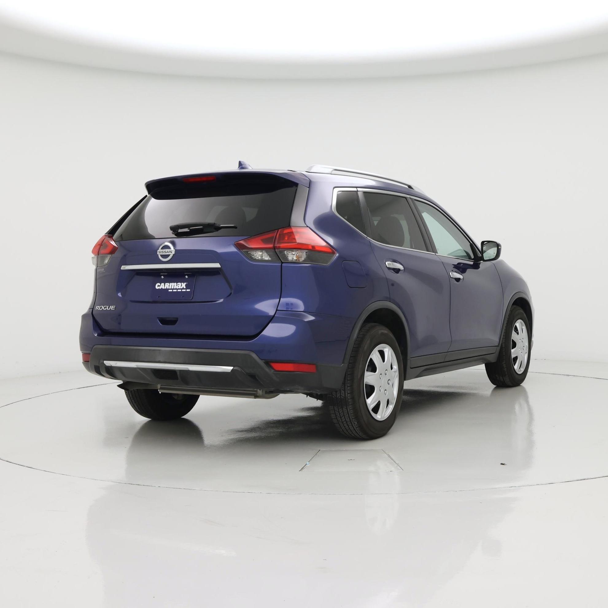 Thumbnail: 2017 Nissan Rogue - 8