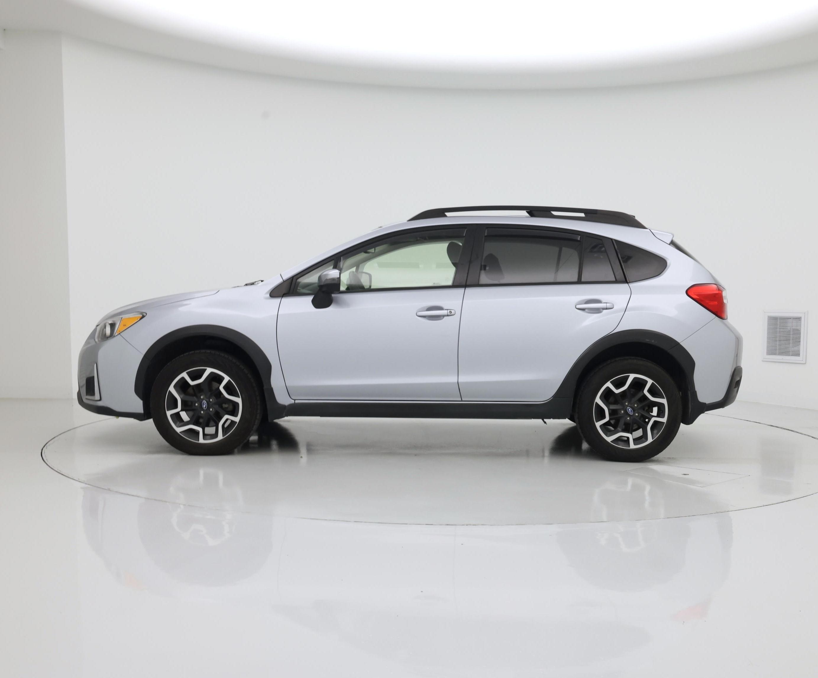 Thumbnail: 2016 Subaru XV Crosstrek - 3