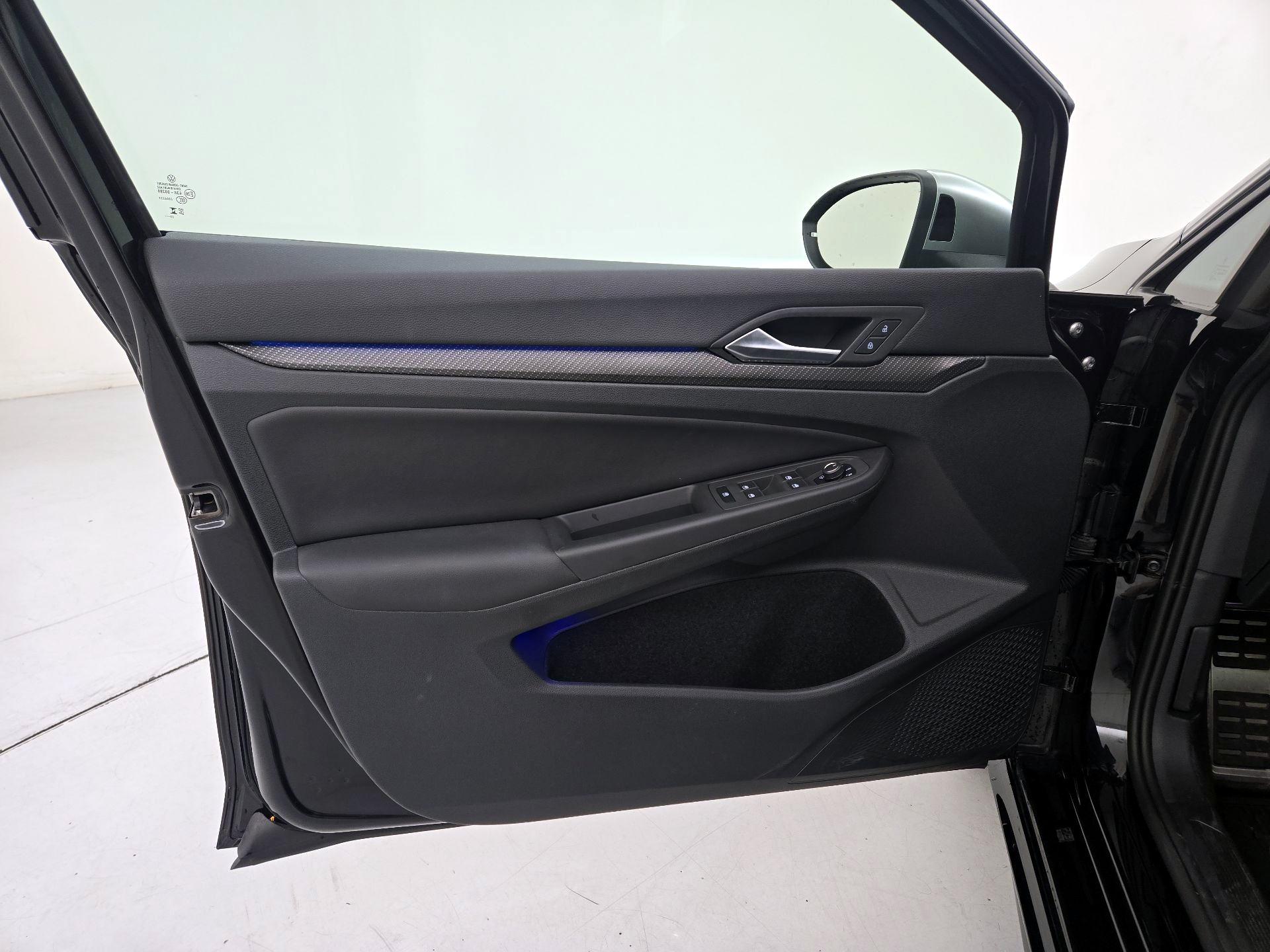 Thumbnail: 2024 Volkswagen Golf - 12