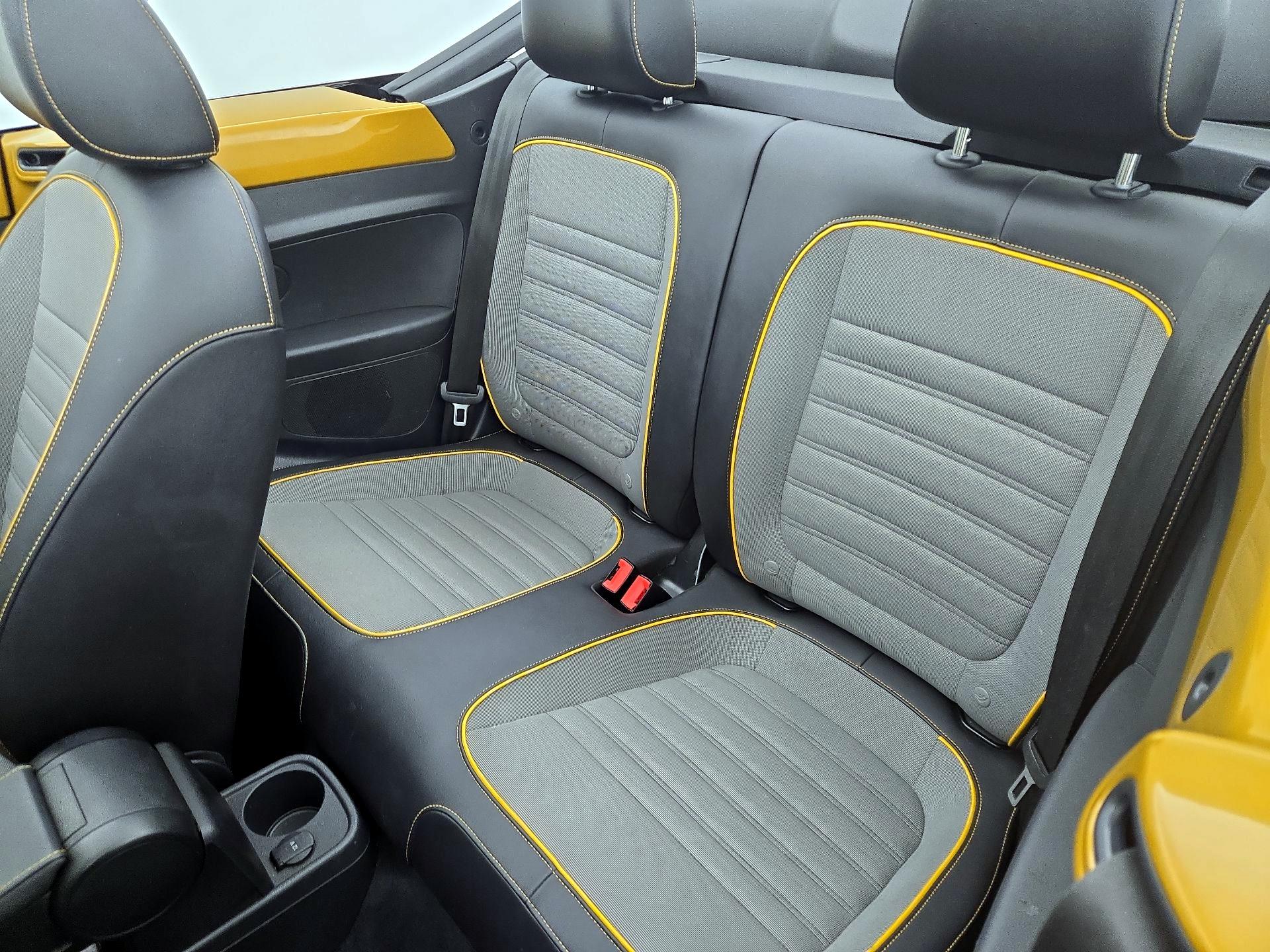 Thumbnail: 2017 Volkswagen Beetle - 19