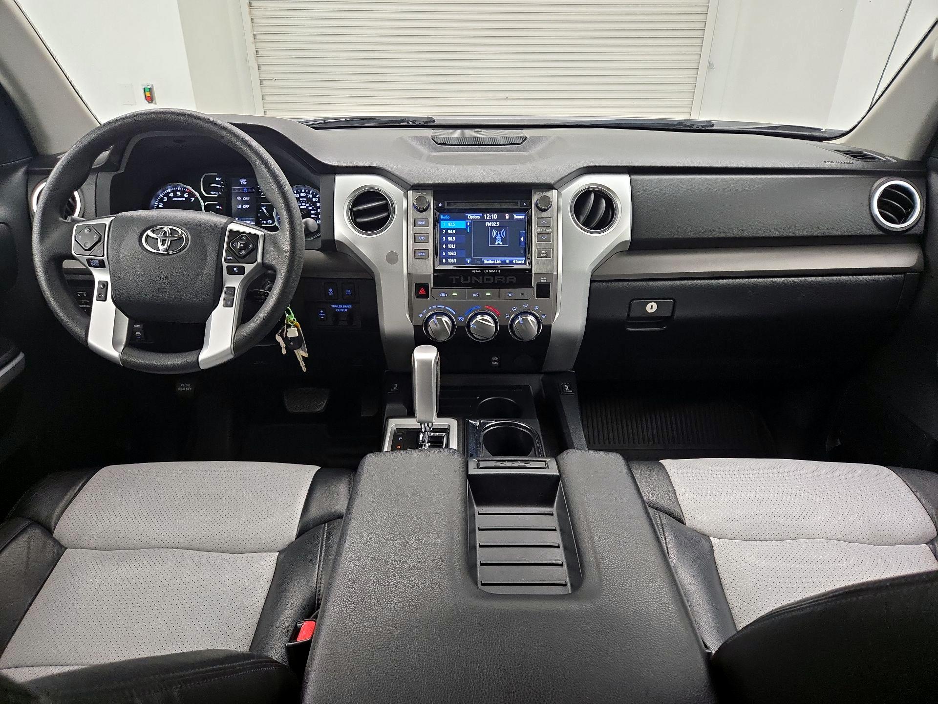 Thumbnail: 2018 Toyota Tundra - 9