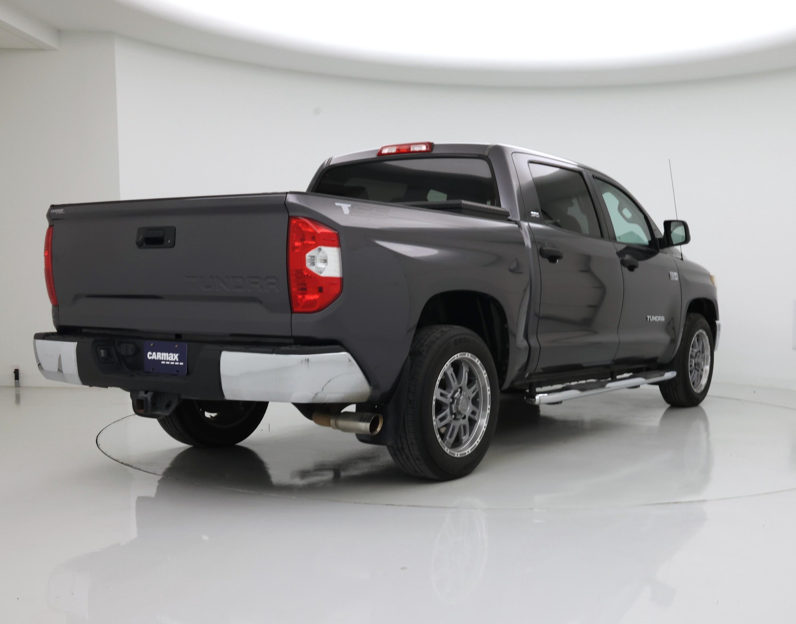 Thumbnail: 2018 Toyota Tundra - 8
