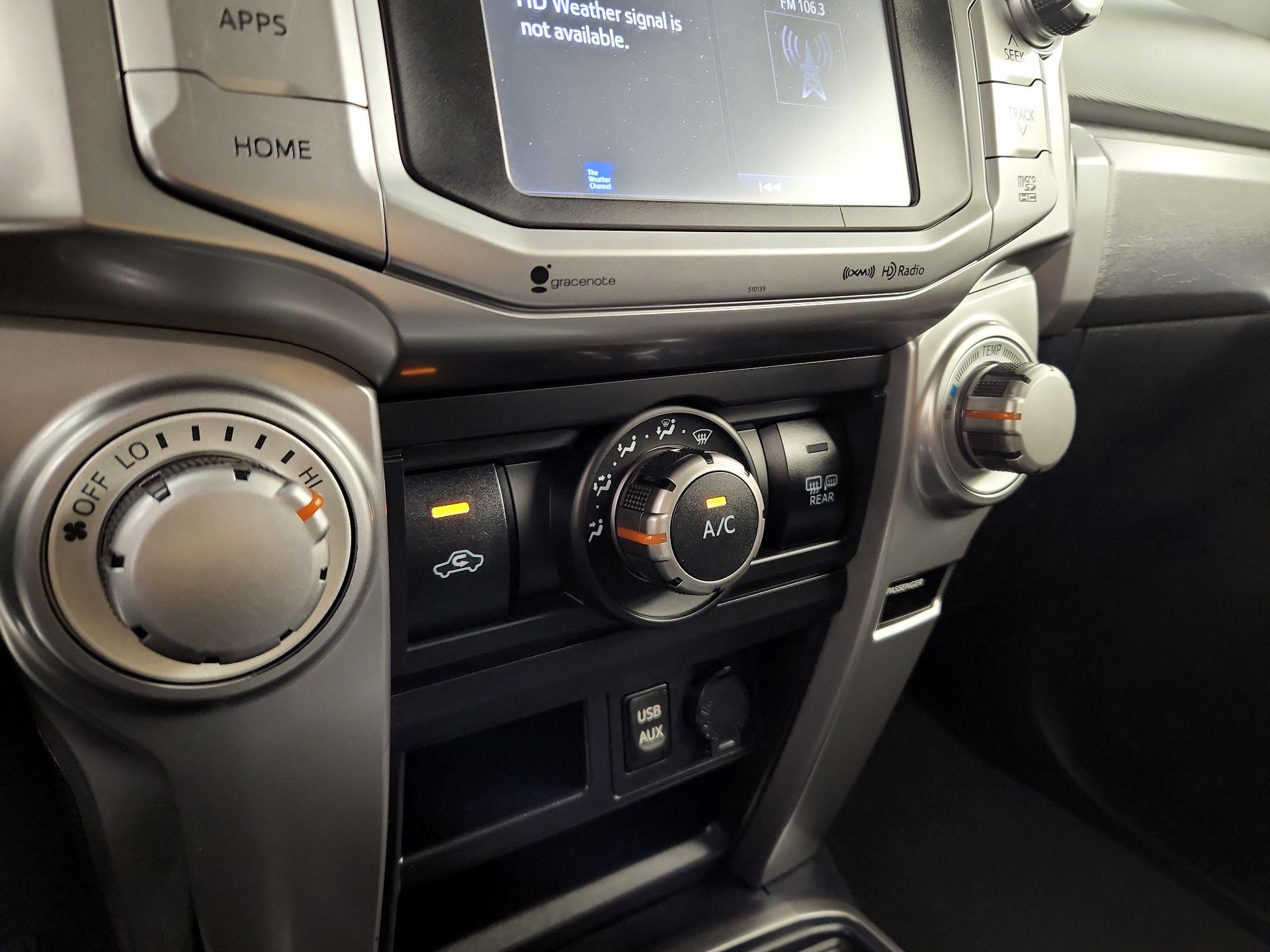 Thumbnail: 2018 Toyota 4Runner - 16