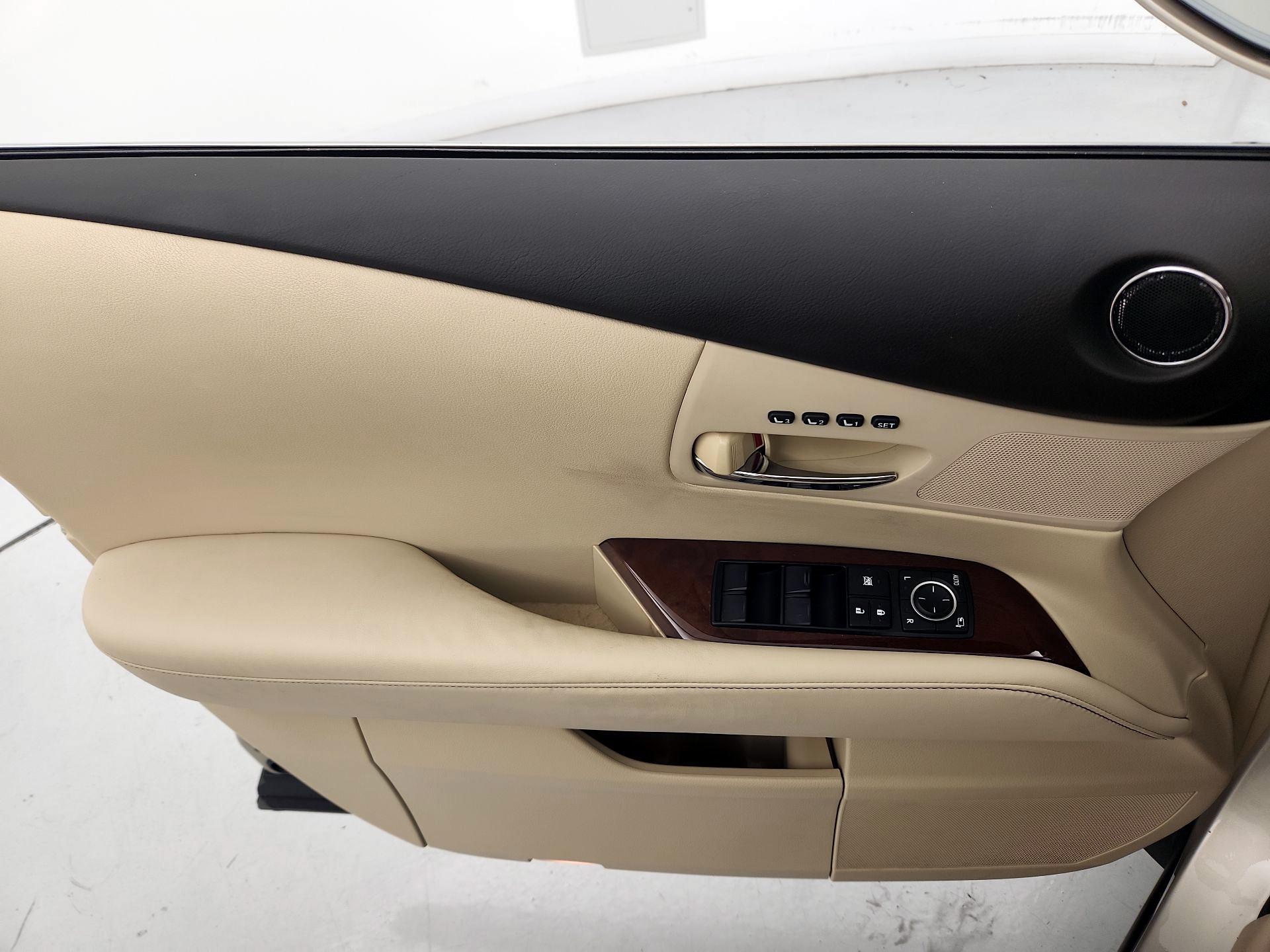Thumbnail: 2015 Lexus RX - 12