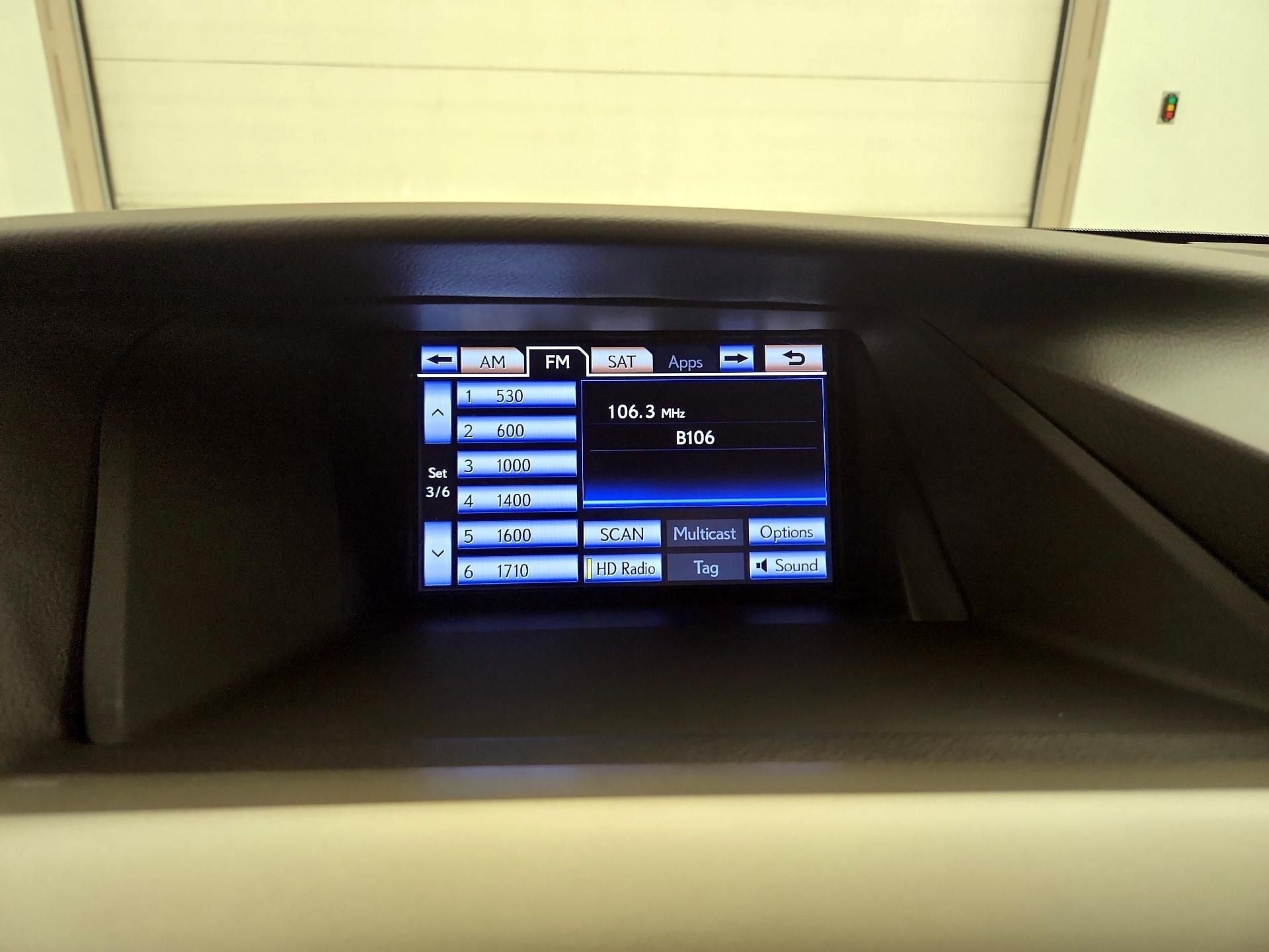 Thumbnail: 2015 Lexus RX - 16