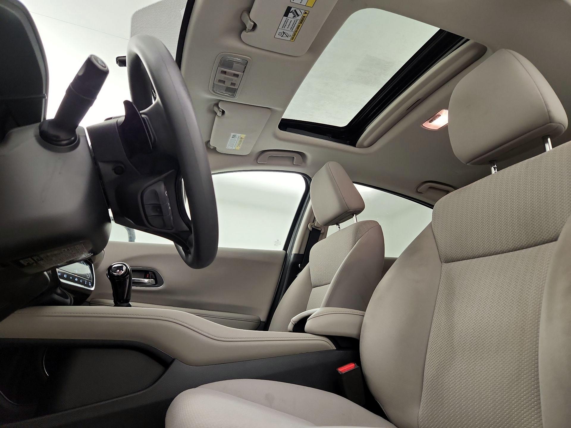 Thumbnail: 2018 Honda HR-V - 19