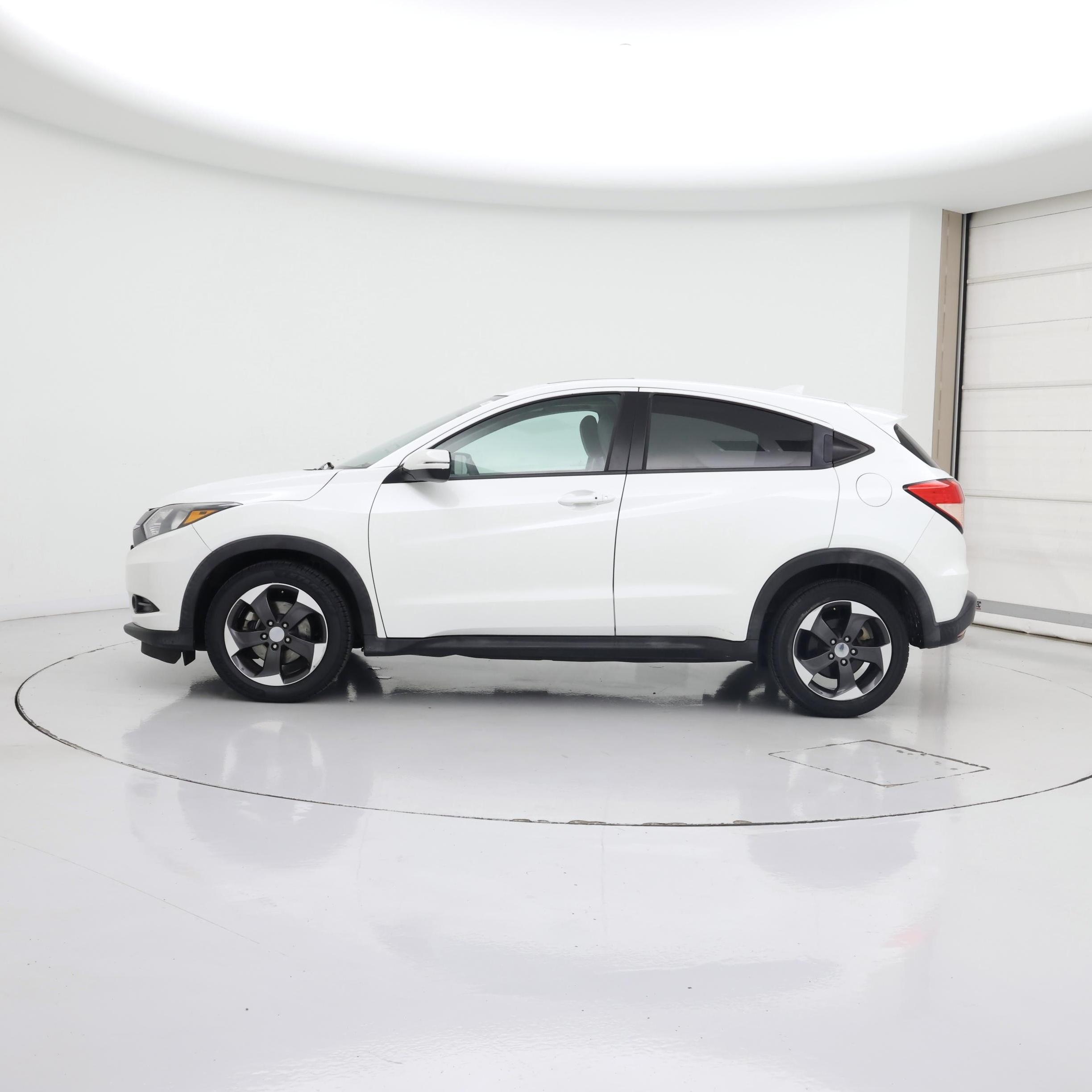 Thumbnail: 2018 Honda HR-V - 3