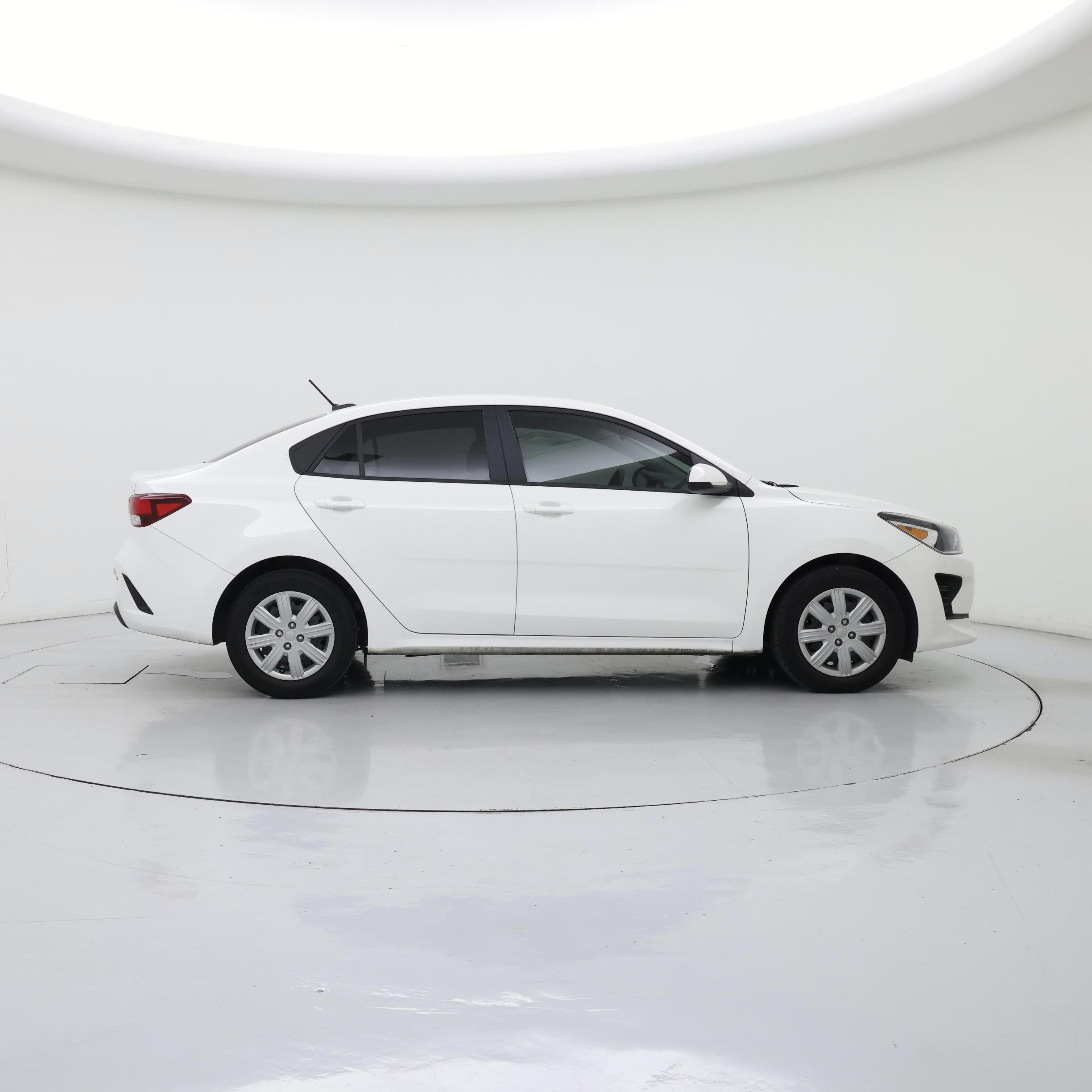 Thumbnail: 2023 Kia Rio - 7