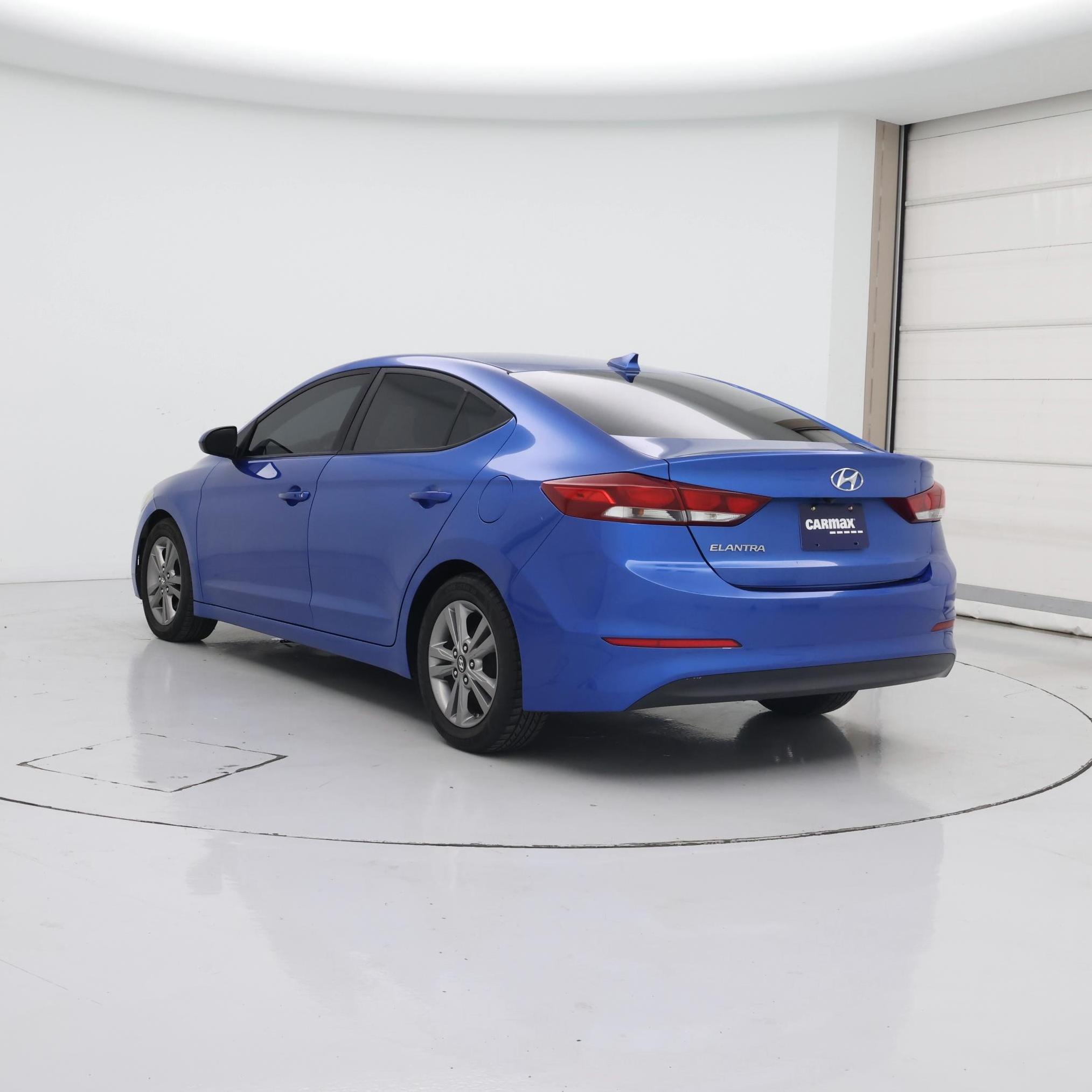 Thumbnail: 2017 Hyundai Elantra - 2