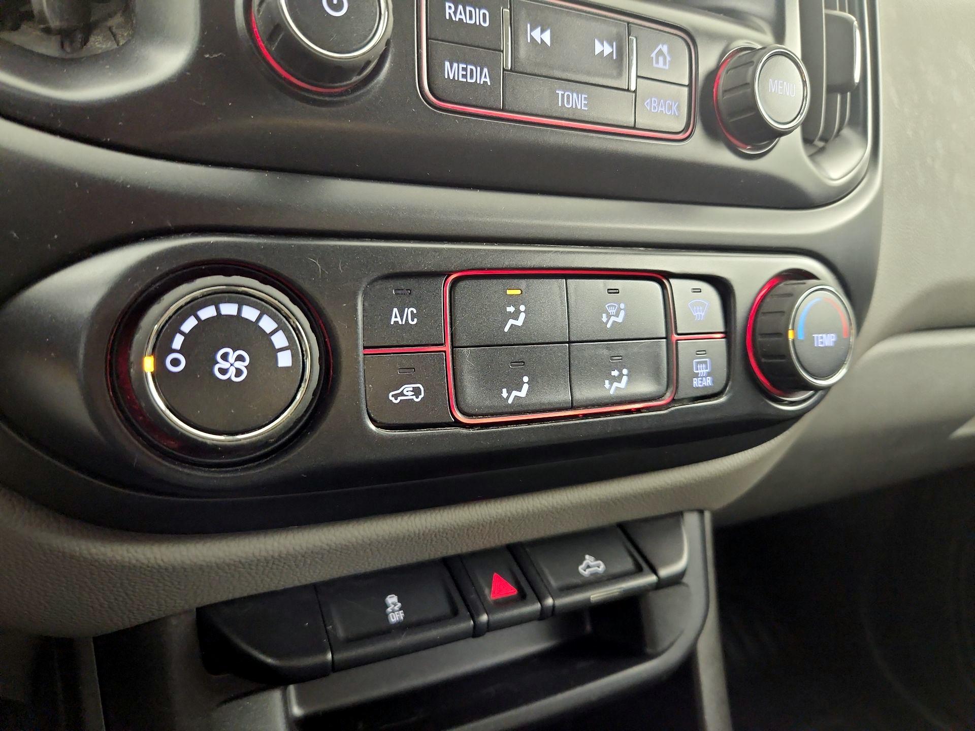 Thumbnail: 2016 GMC Canyon - 16