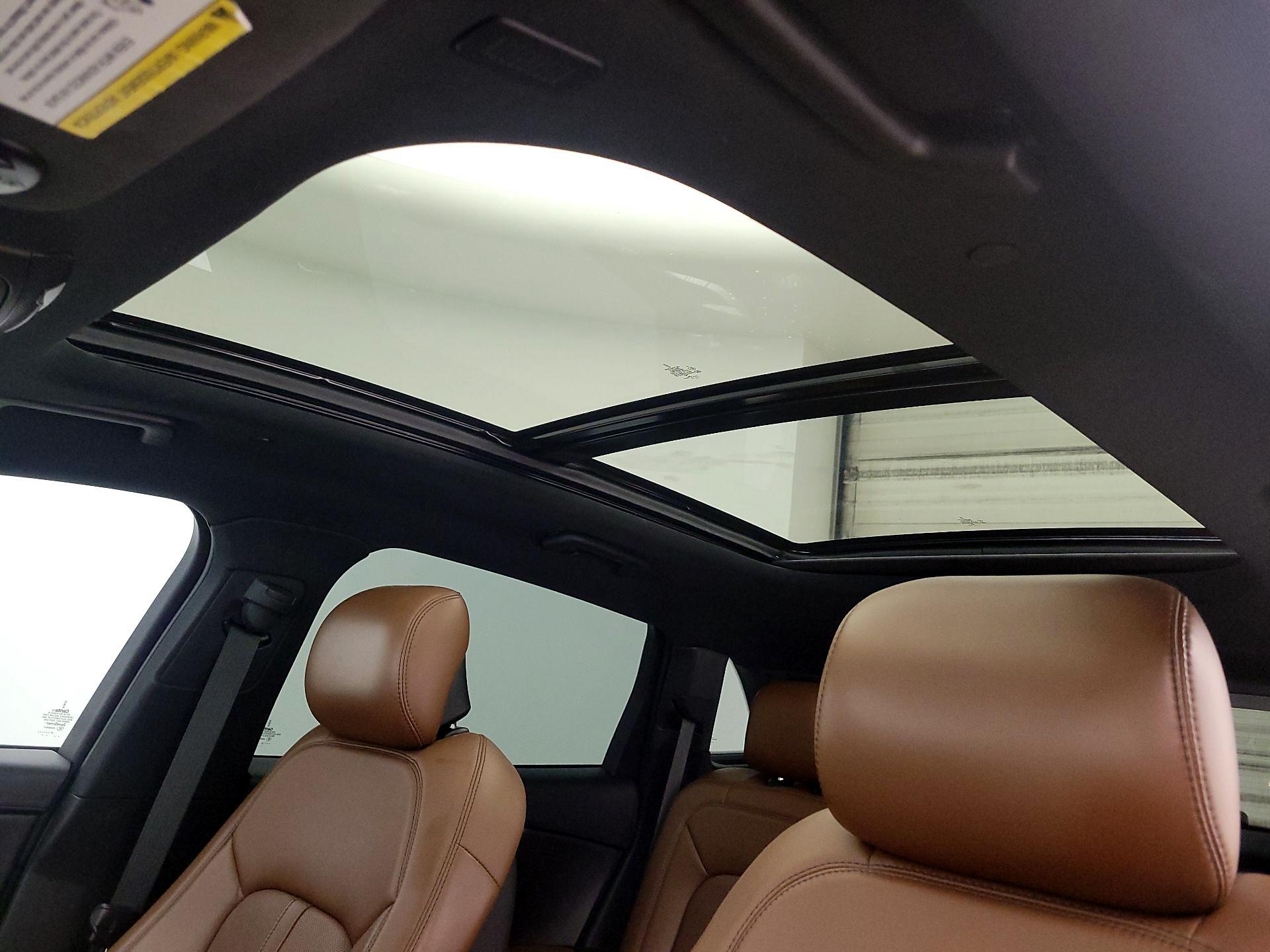 Thumbnail: 2021 Lincoln Nautilus - 20