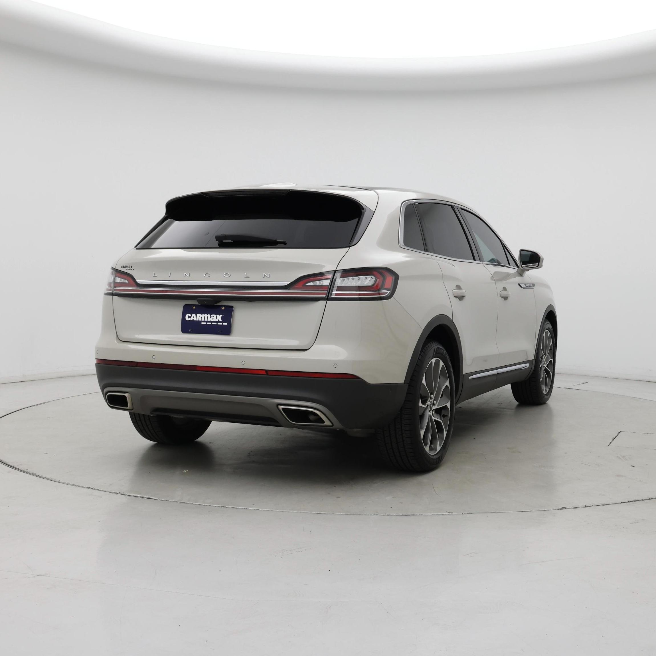 Thumbnail: 2021 Lincoln Nautilus - 8