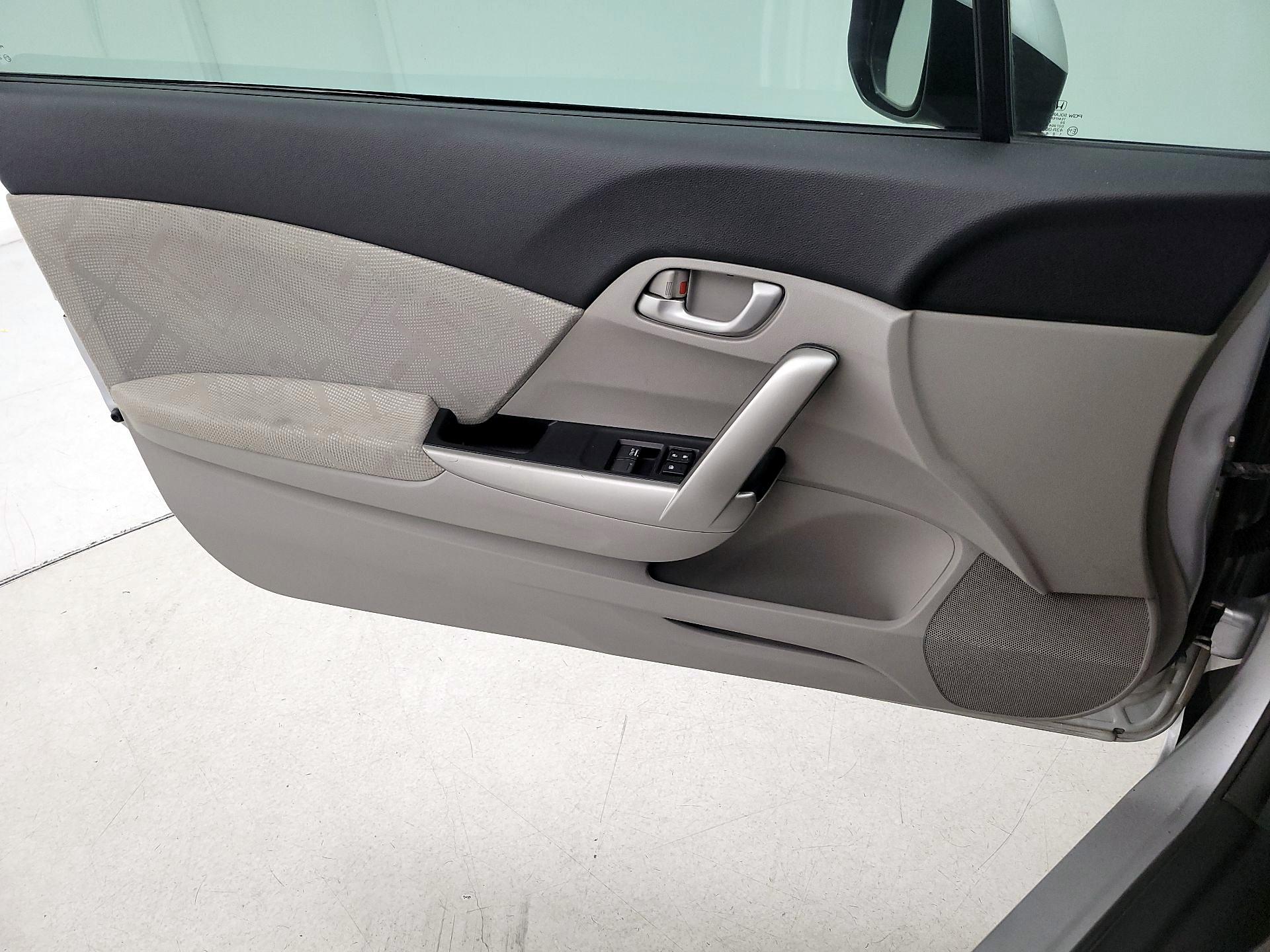 Thumbnail: 2013 Honda Civic - 12