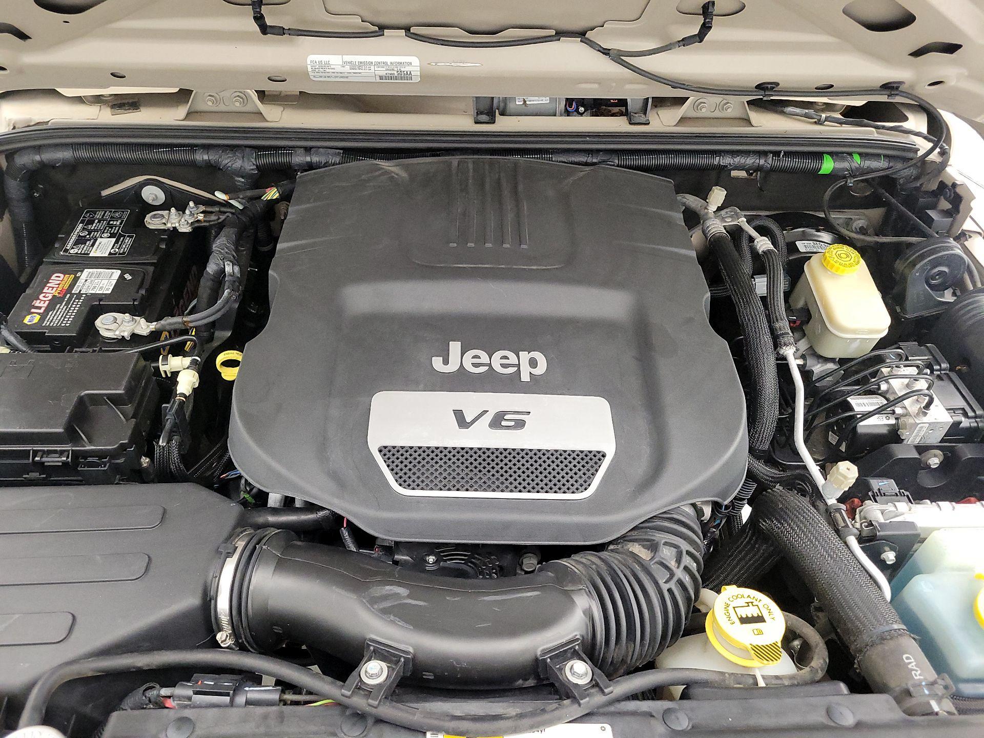 Thumbnail: 2016 Jeep Wrangler - 18