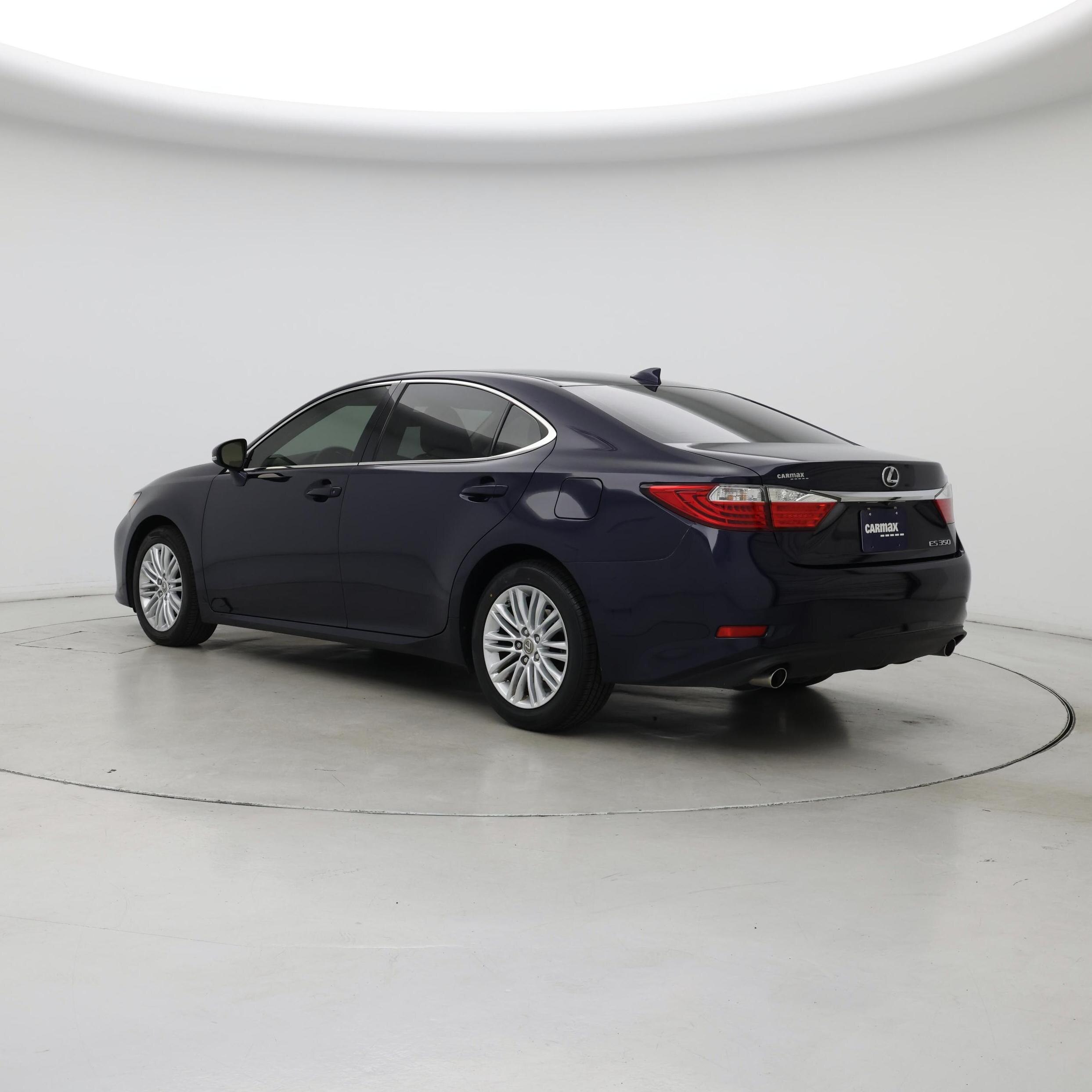 Thumbnail: 2015 Lexus ES - 2