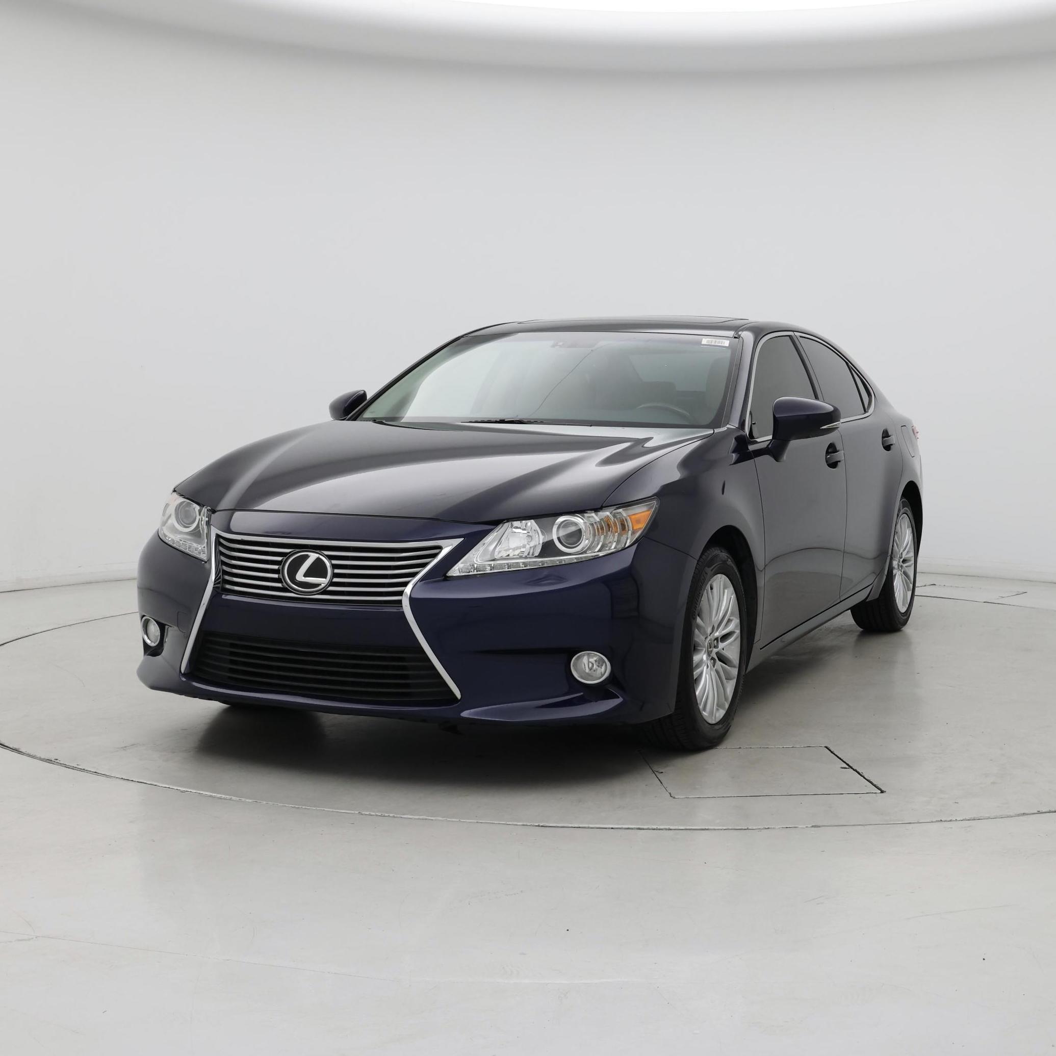 Thumbnail: 2015 Lexus ES - 4