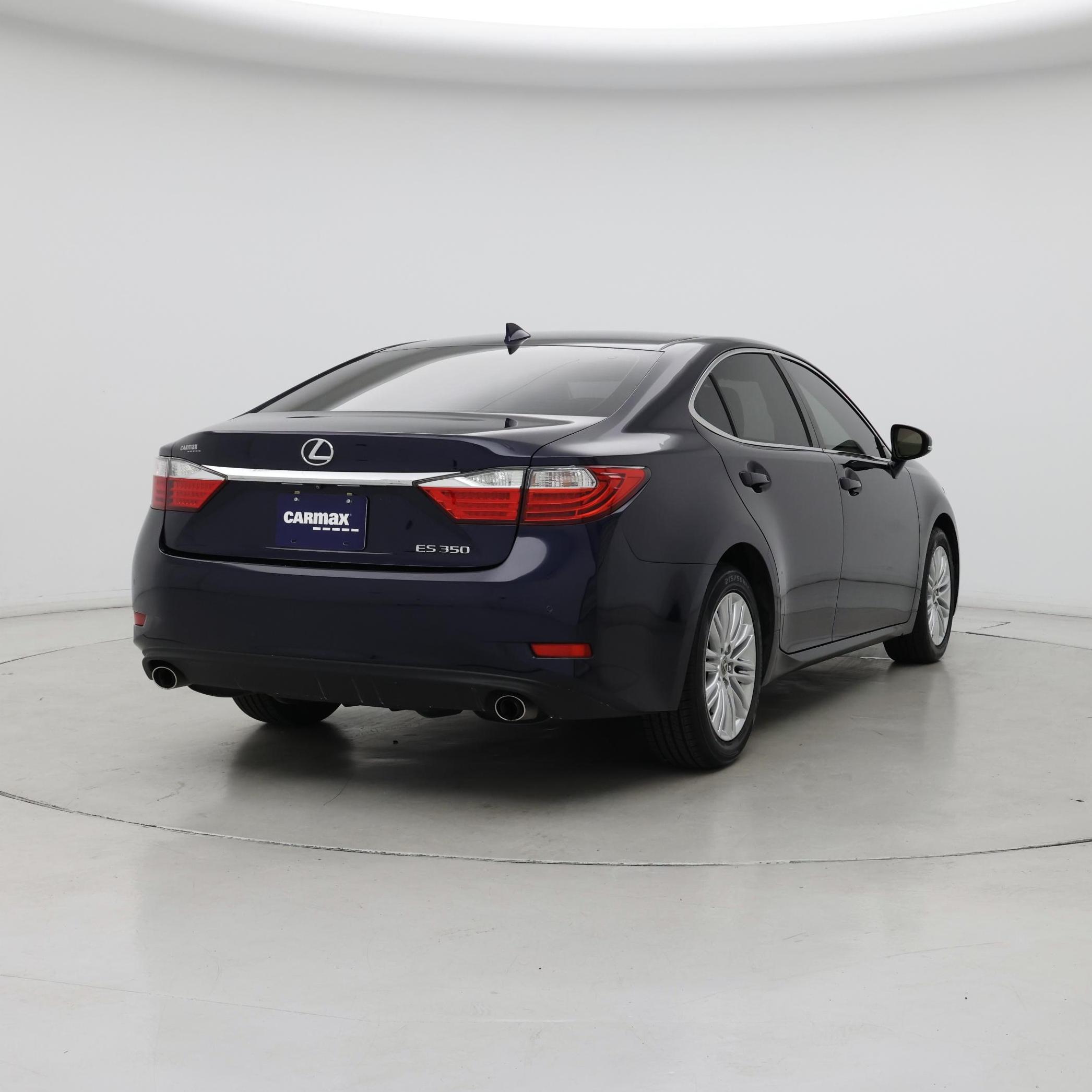 Thumbnail: 2015 Lexus ES - 8