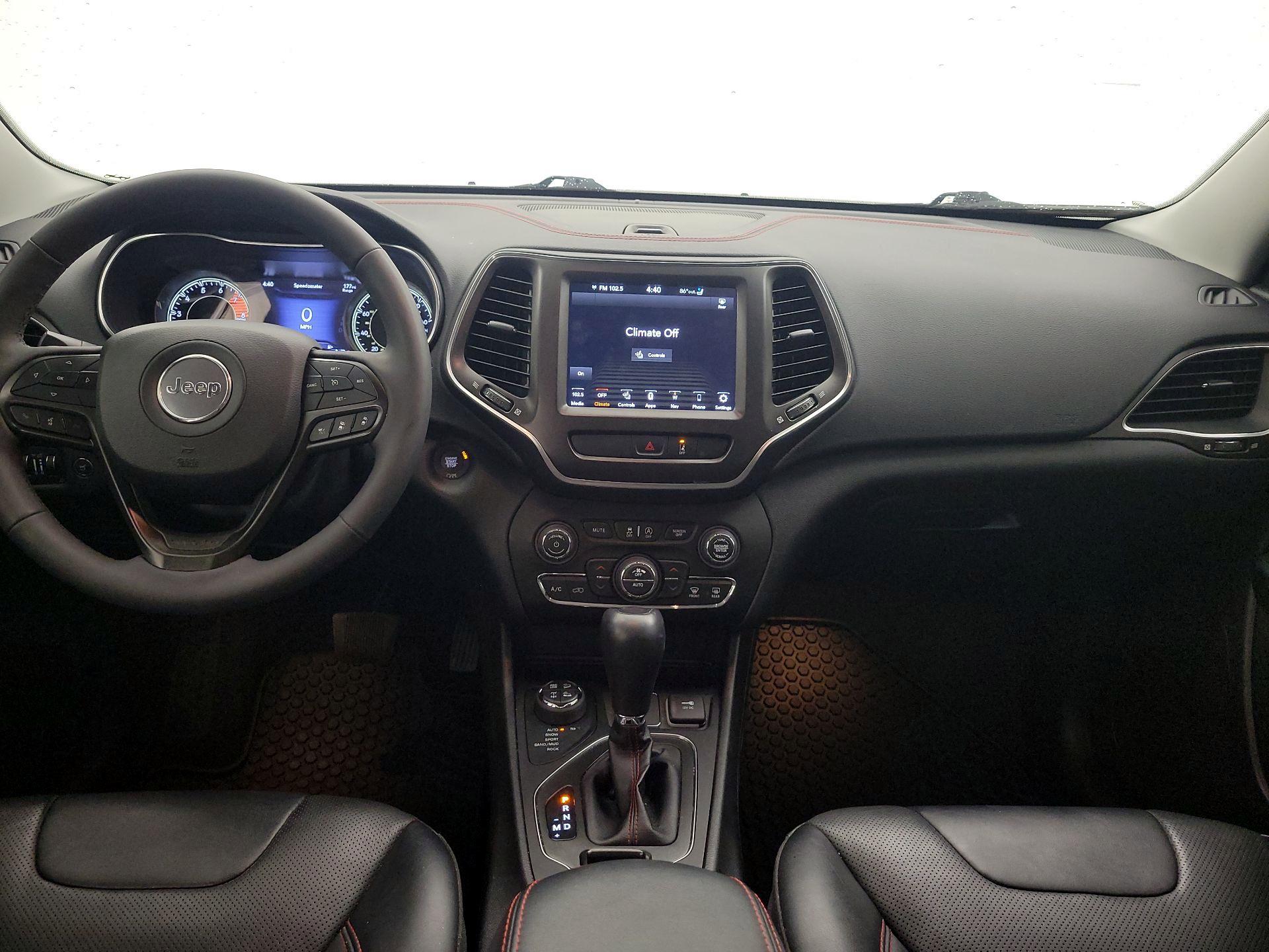 Thumbnail: 2022 Jeep Cherokee - 9