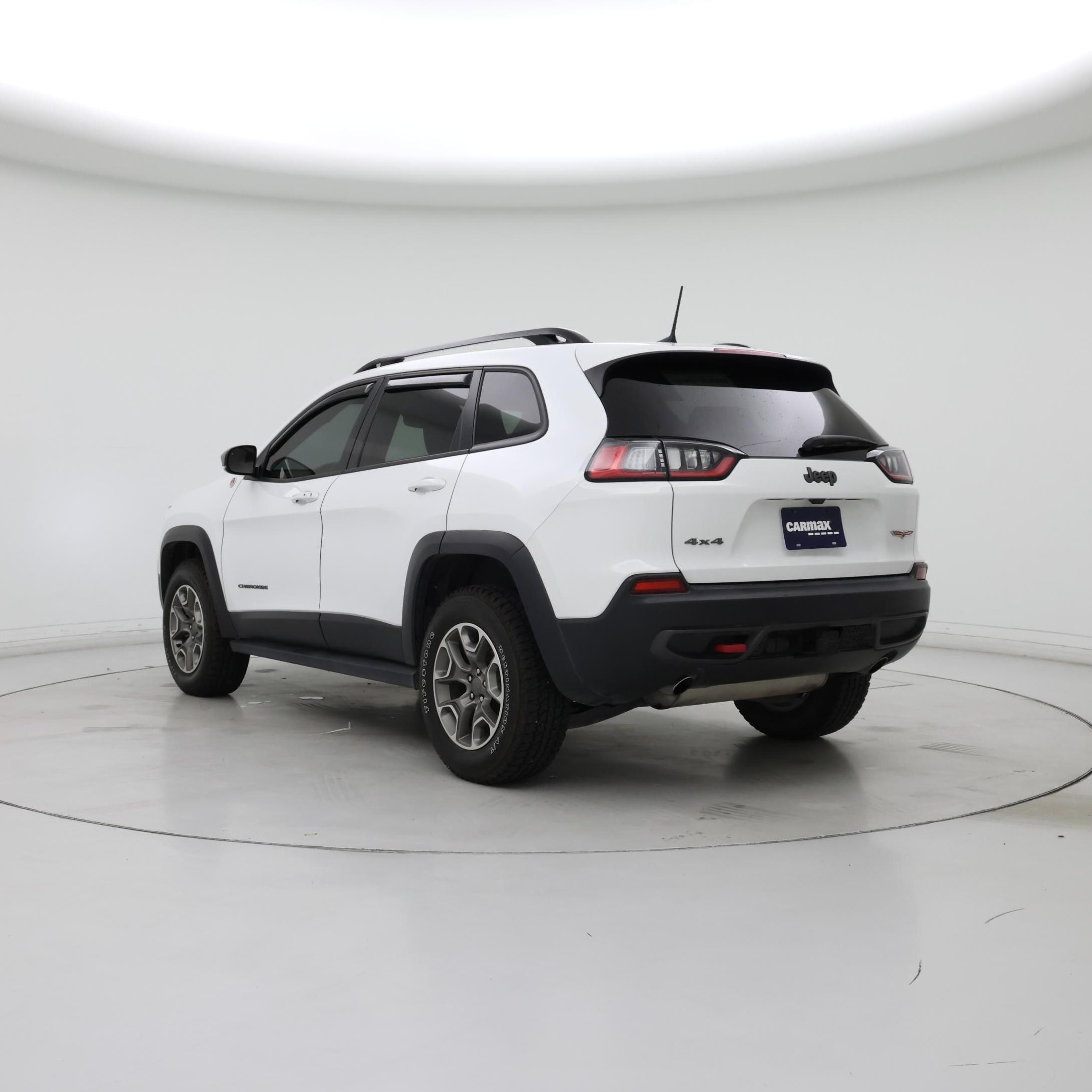 Thumbnail: 2022 Jeep Cherokee - 2