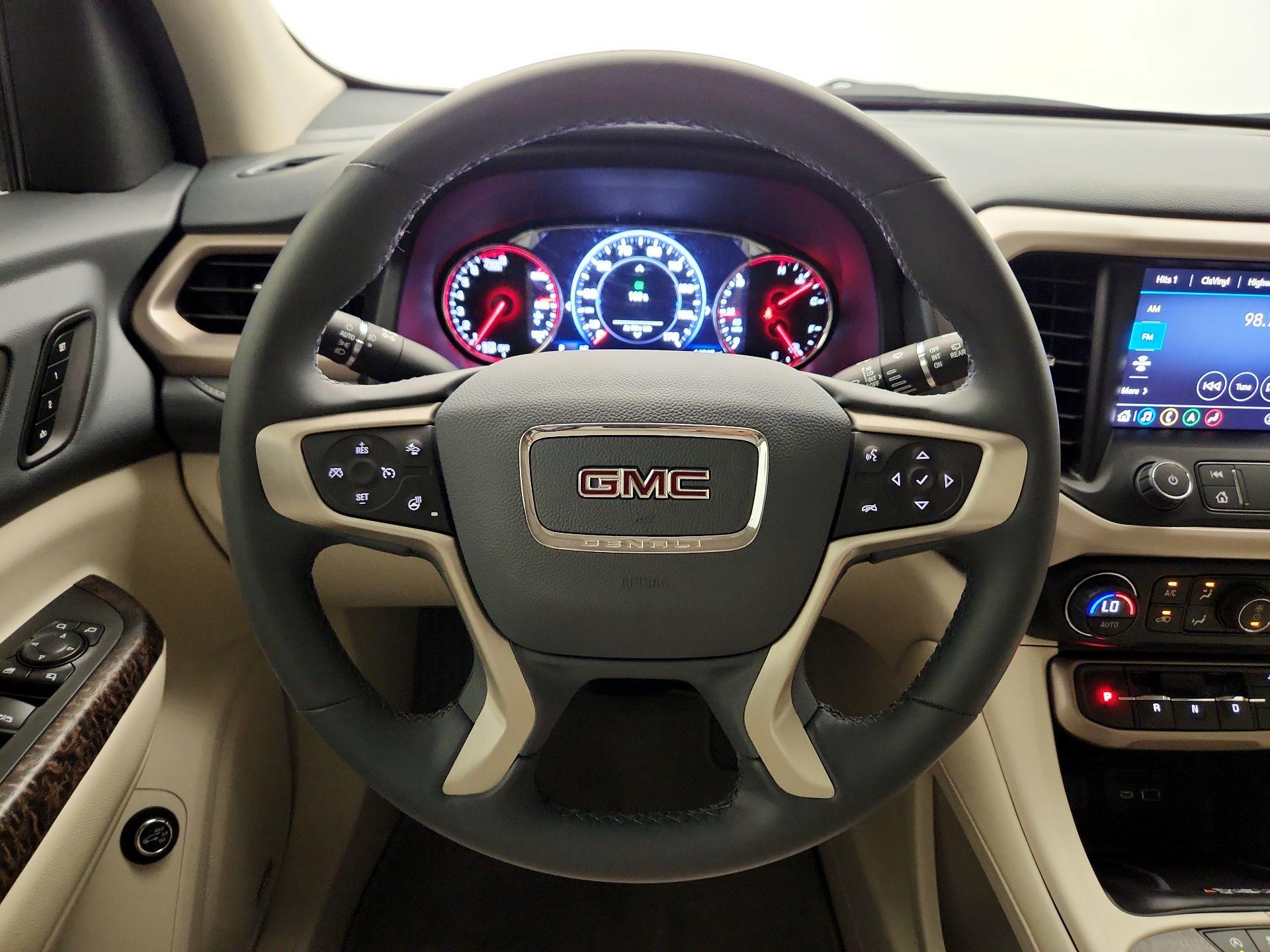 Thumbnail: 2023 GMC Acadia - 10