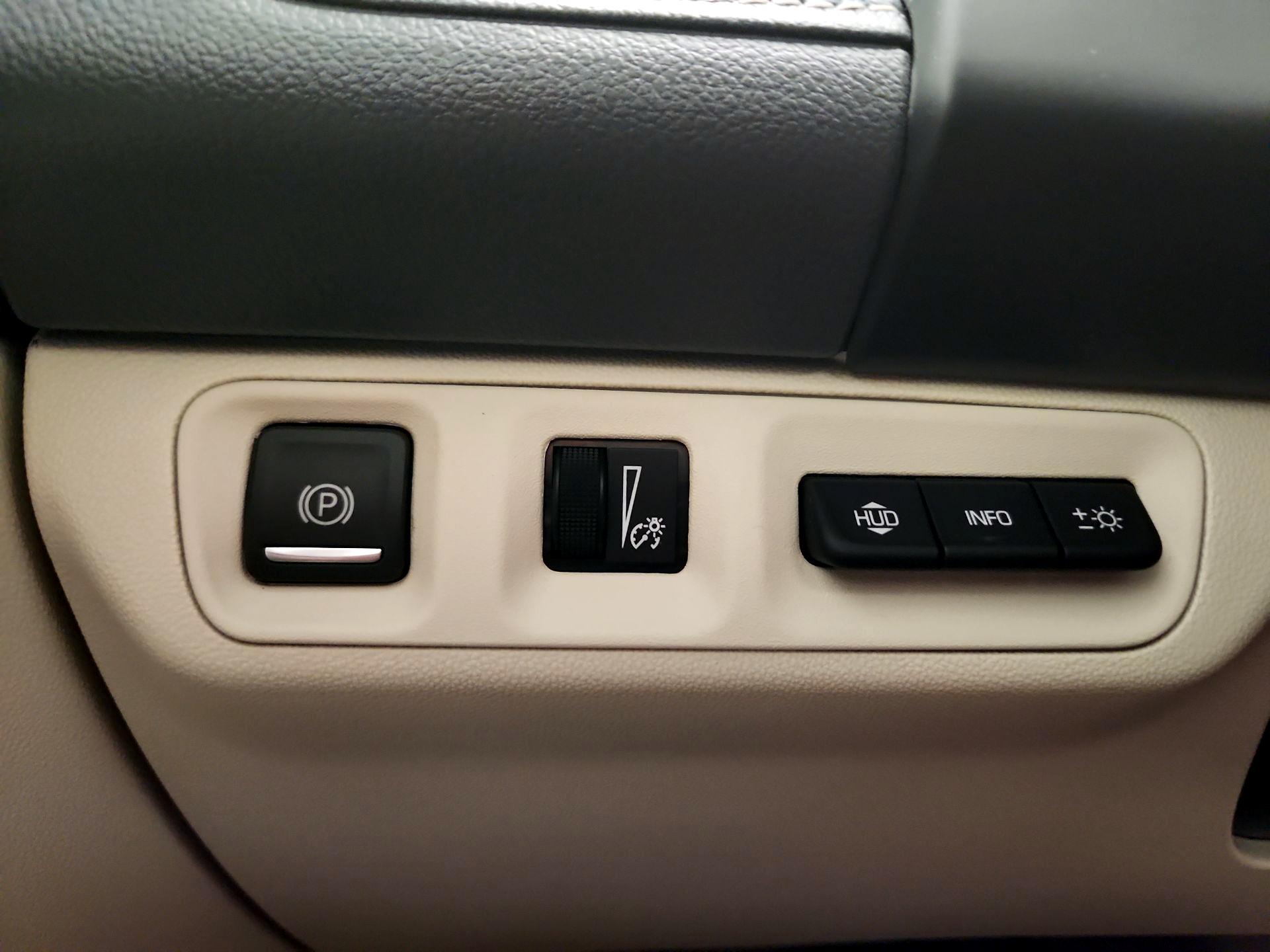 Thumbnail: 2023 GMC Acadia - 13