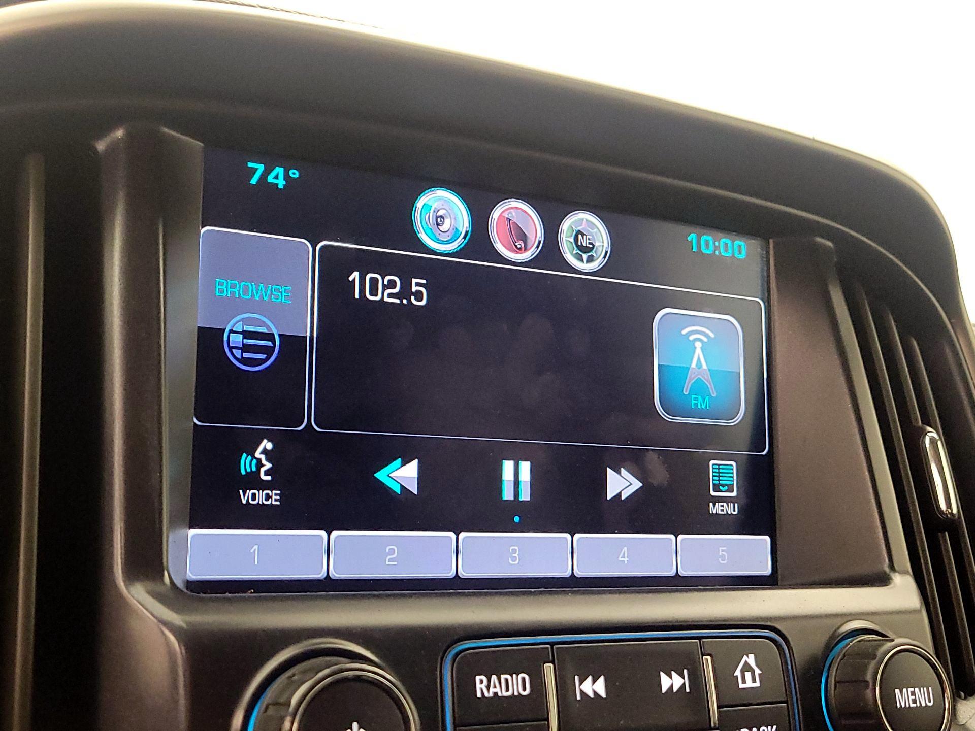 Thumbnail: 2015 Chevrolet Colorado - 16