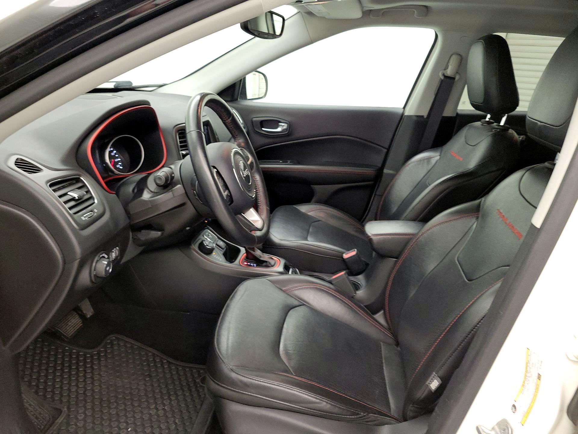 Thumbnail: 2019 Jeep Compass - 11