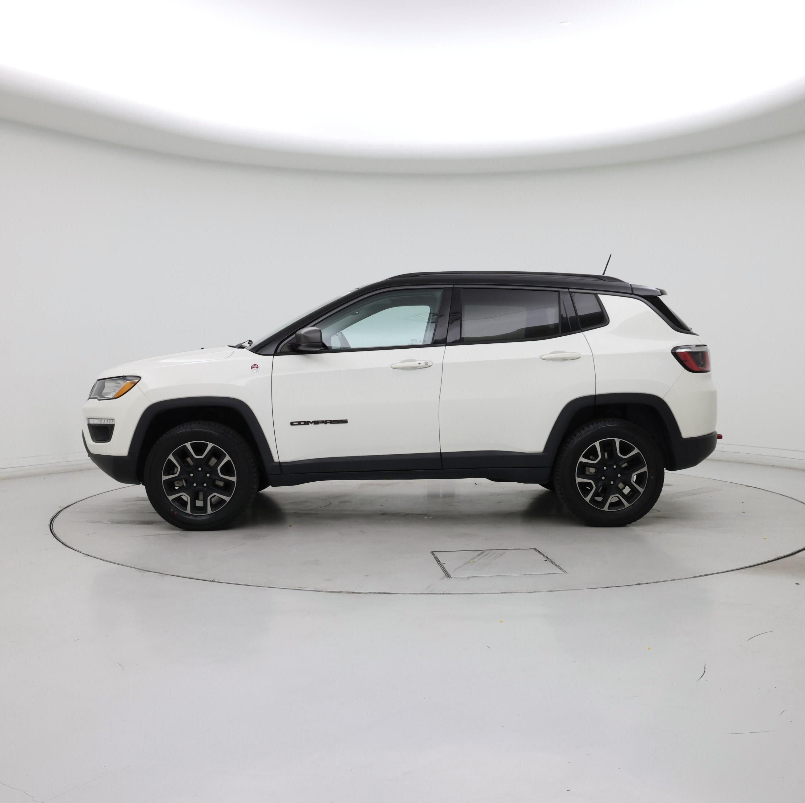 Thumbnail: 2019 Jeep Compass - 3