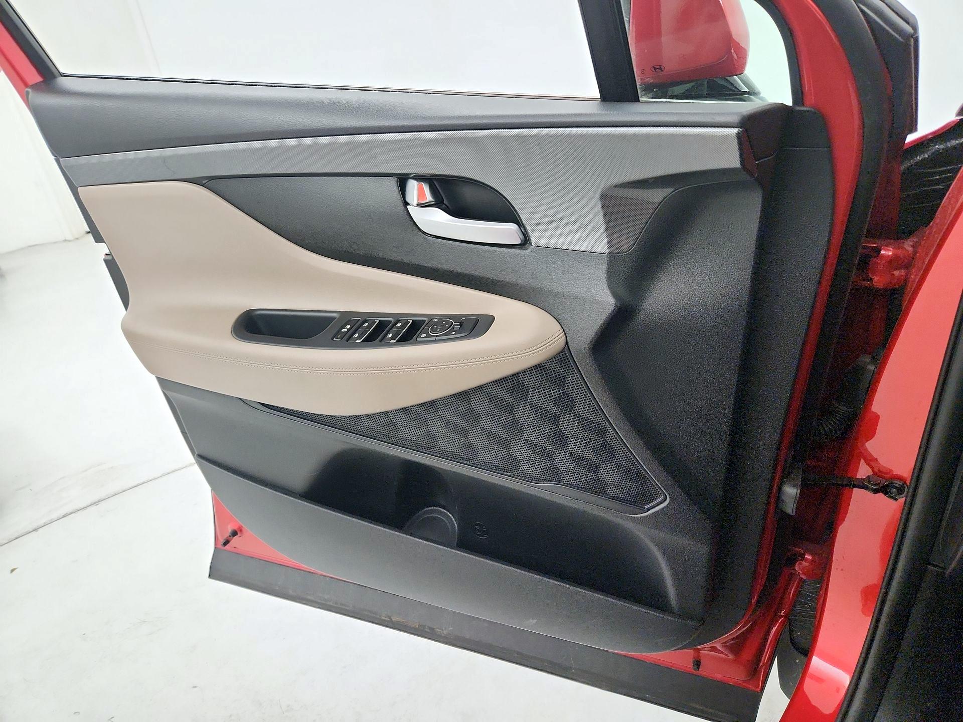 Thumbnail: 2022 Hyundai Santa Fe - 12
