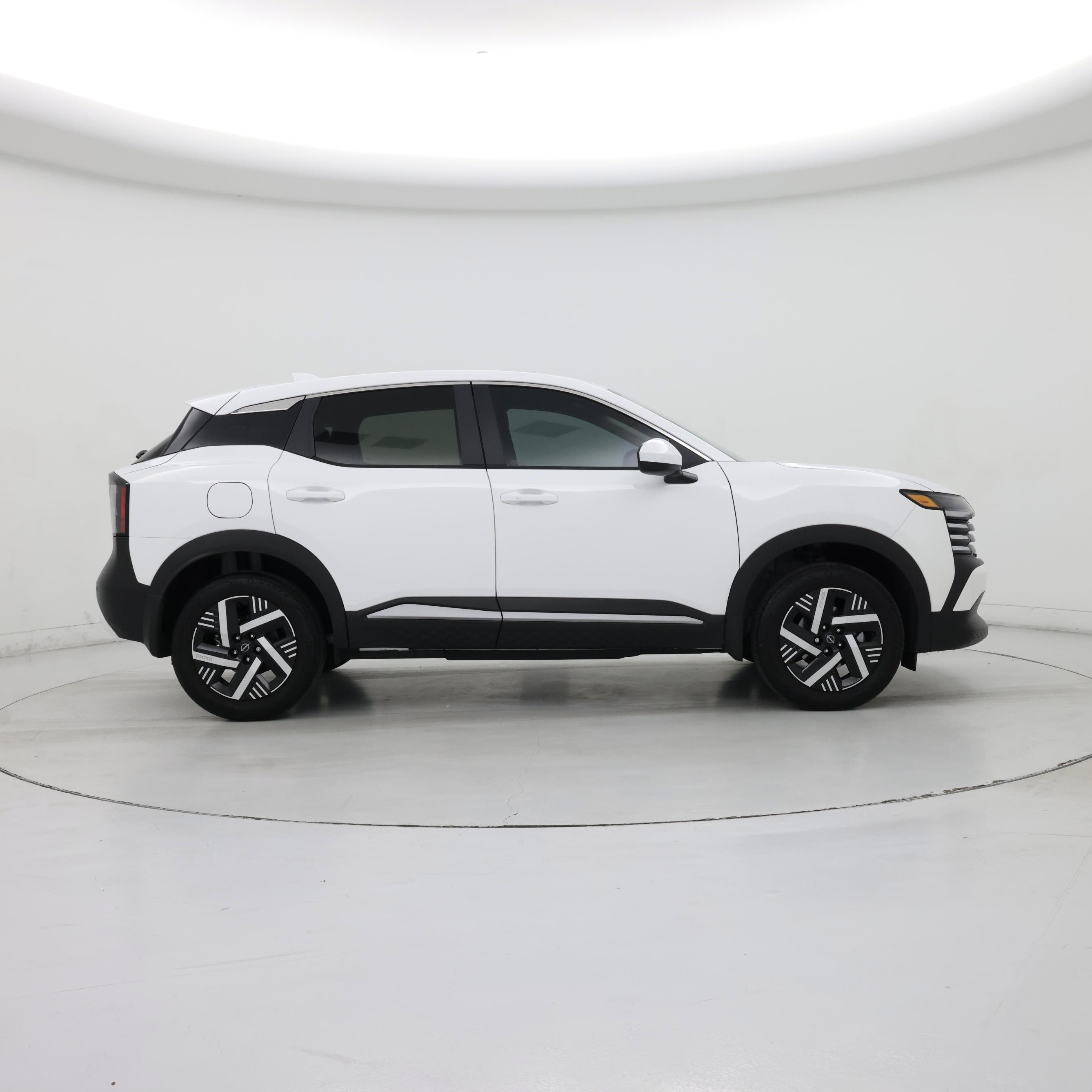 Thumbnail: 2025 Nissan Kicks - 7