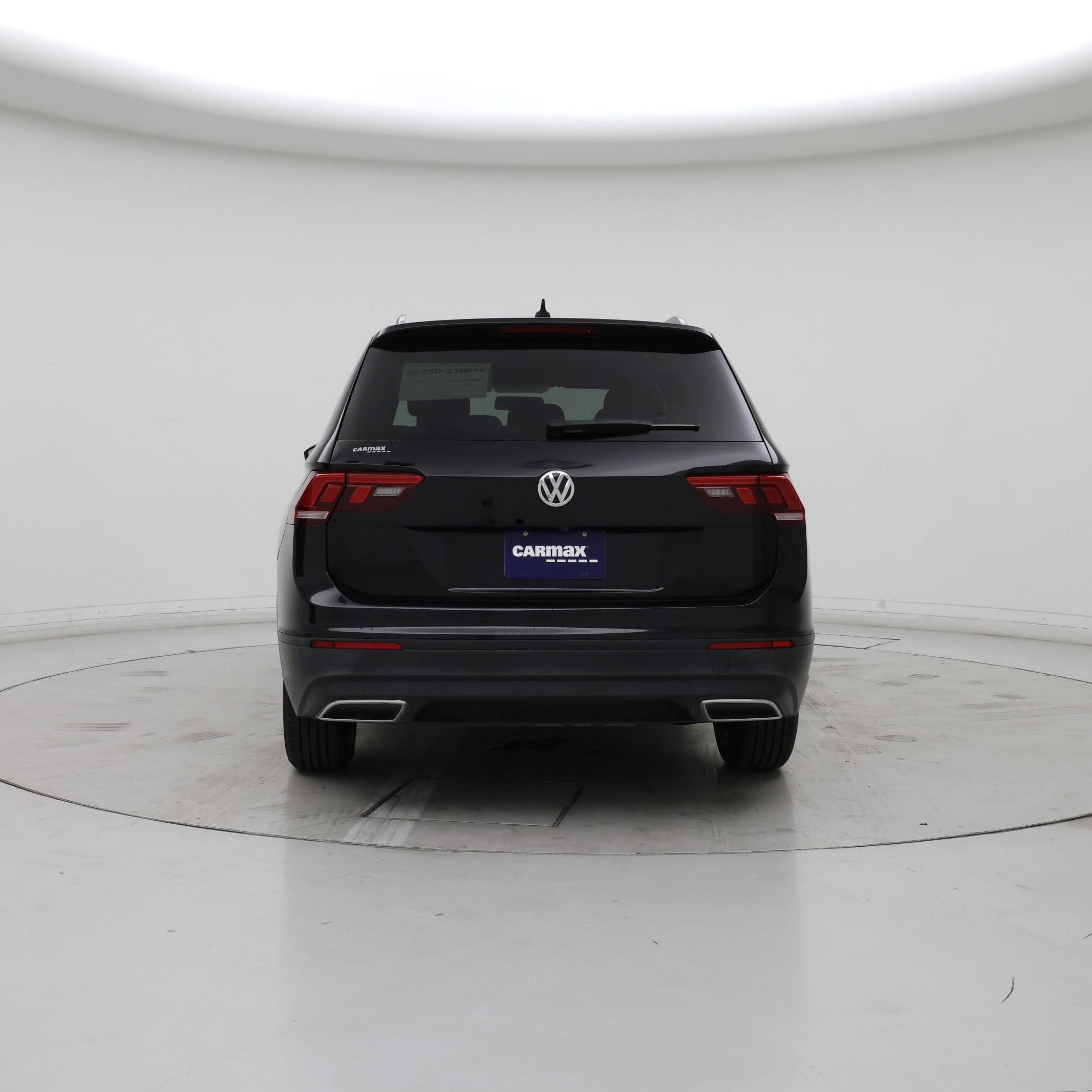 Thumbnail: 2021 Volkswagen Tiguan - 6