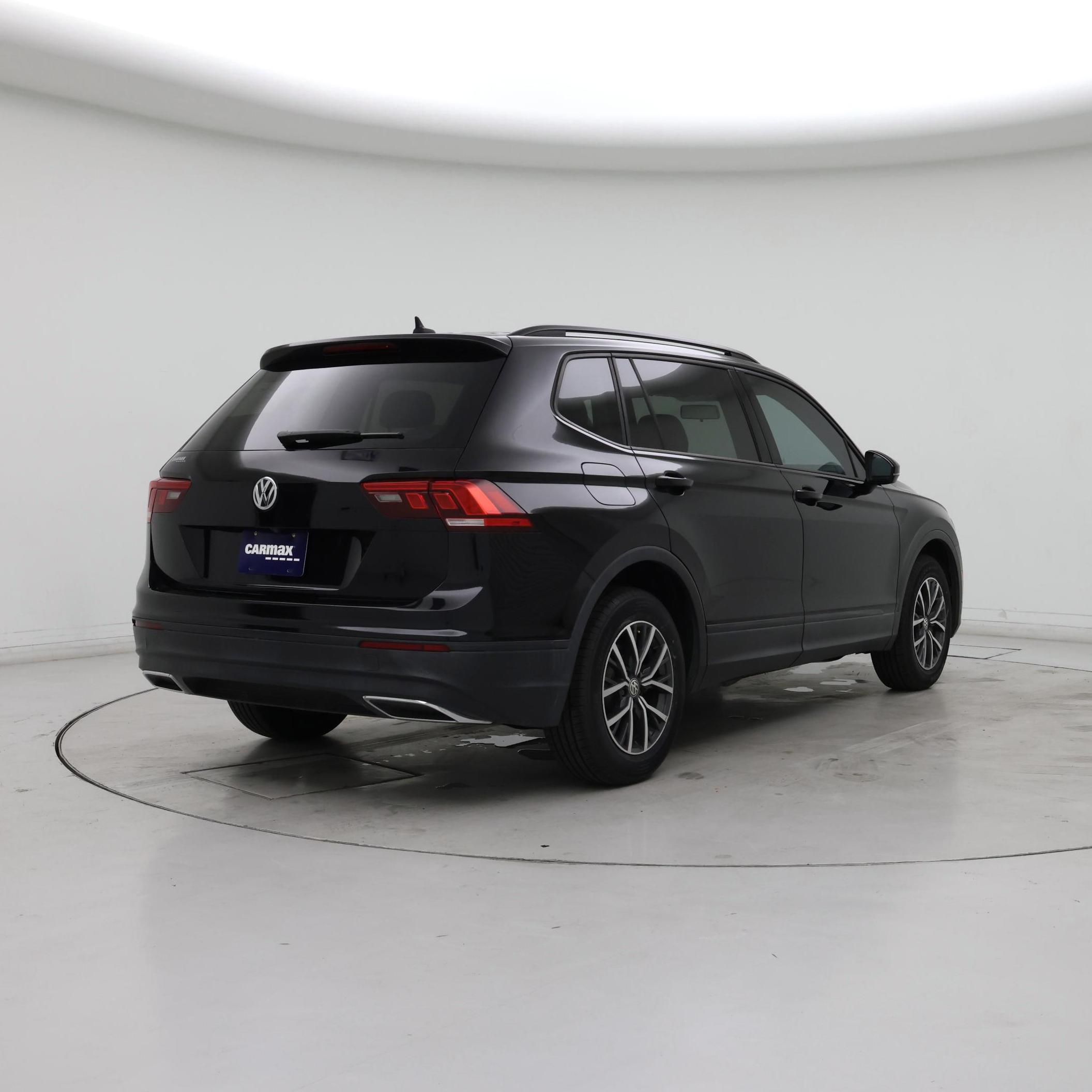 Thumbnail: 2021 Volkswagen Tiguan - 8