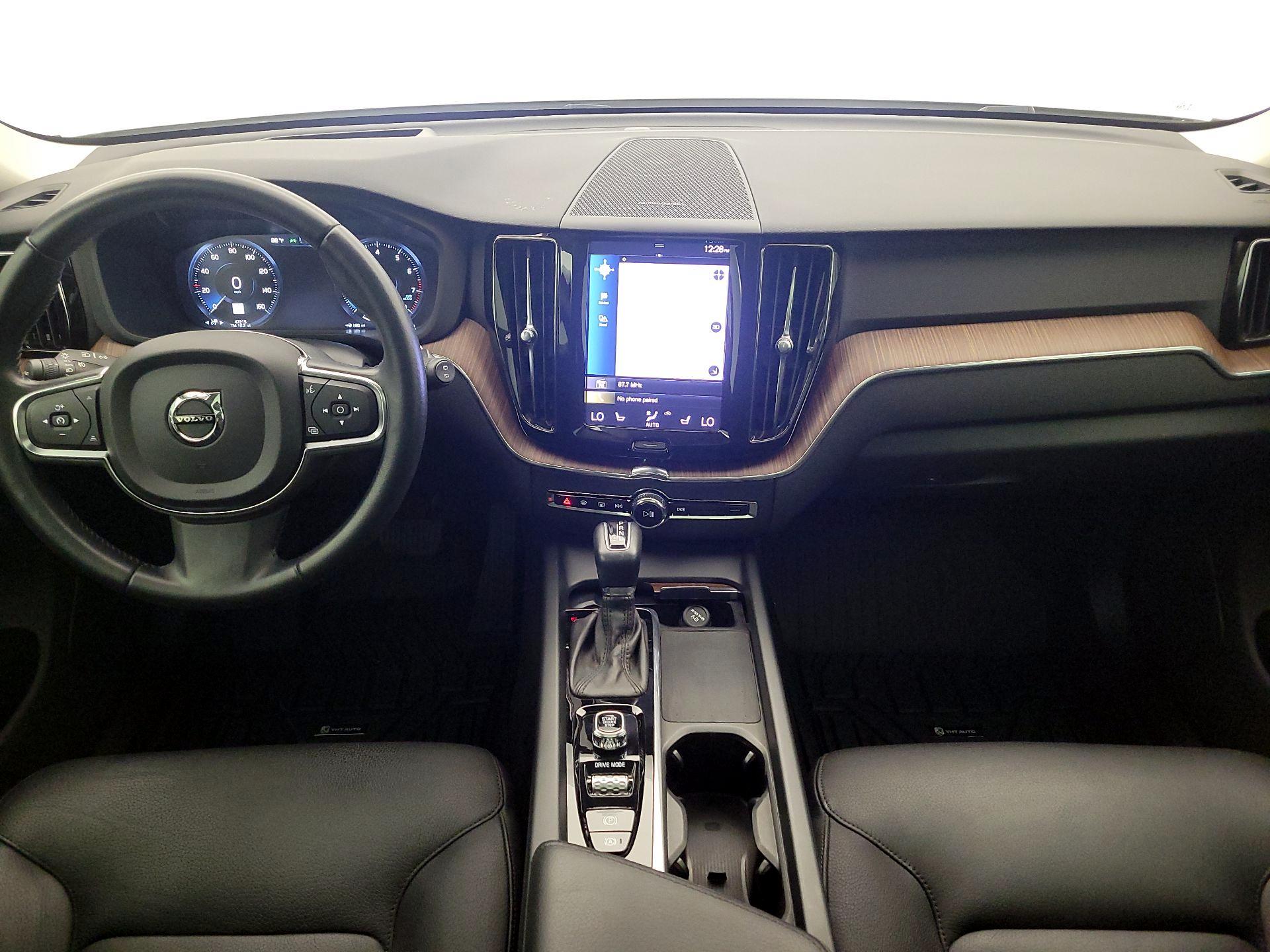 Thumbnail: 2021 Volvo XC60 - 9