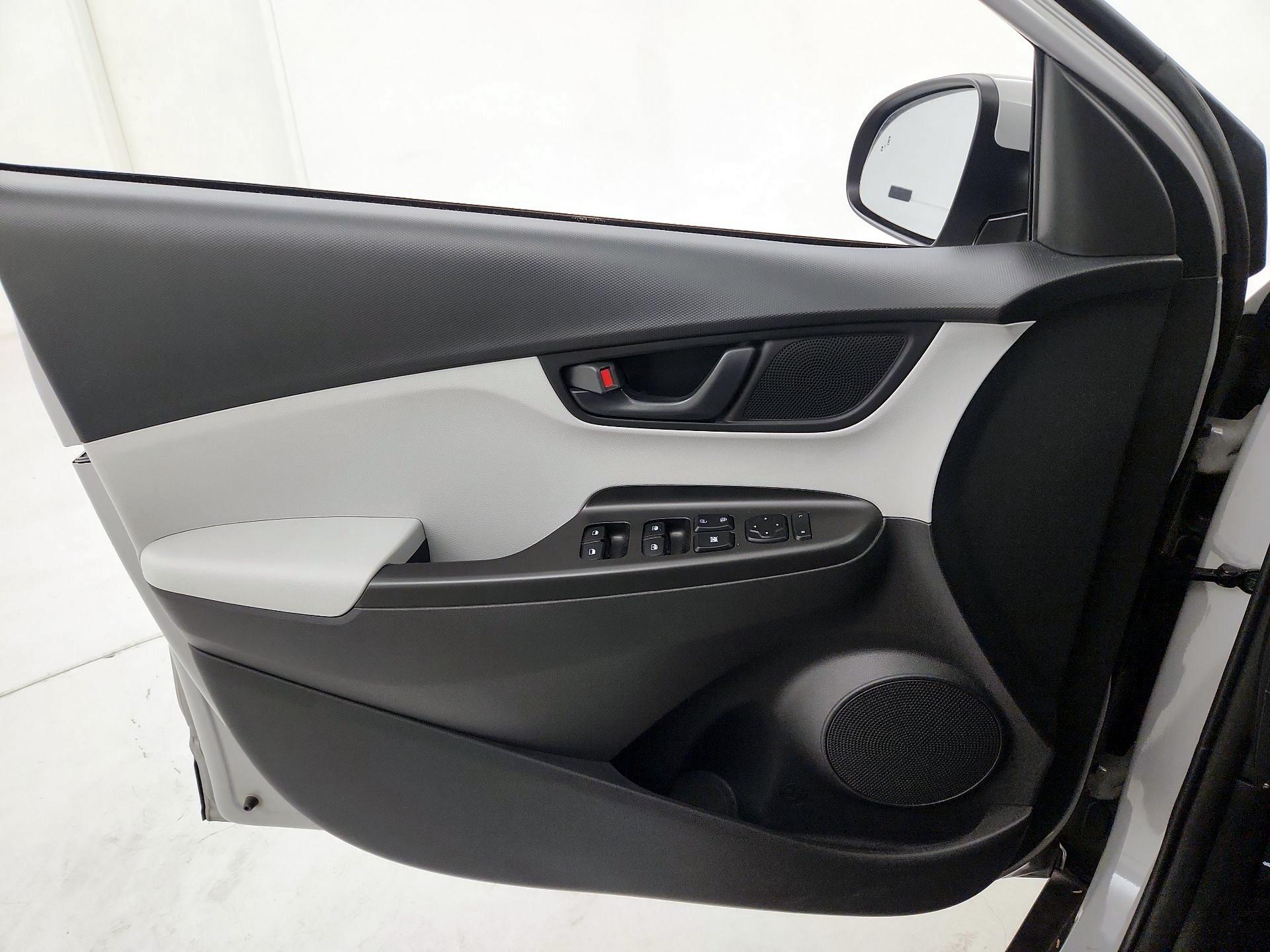 Thumbnail: 2023 Hyundai Kona - 12