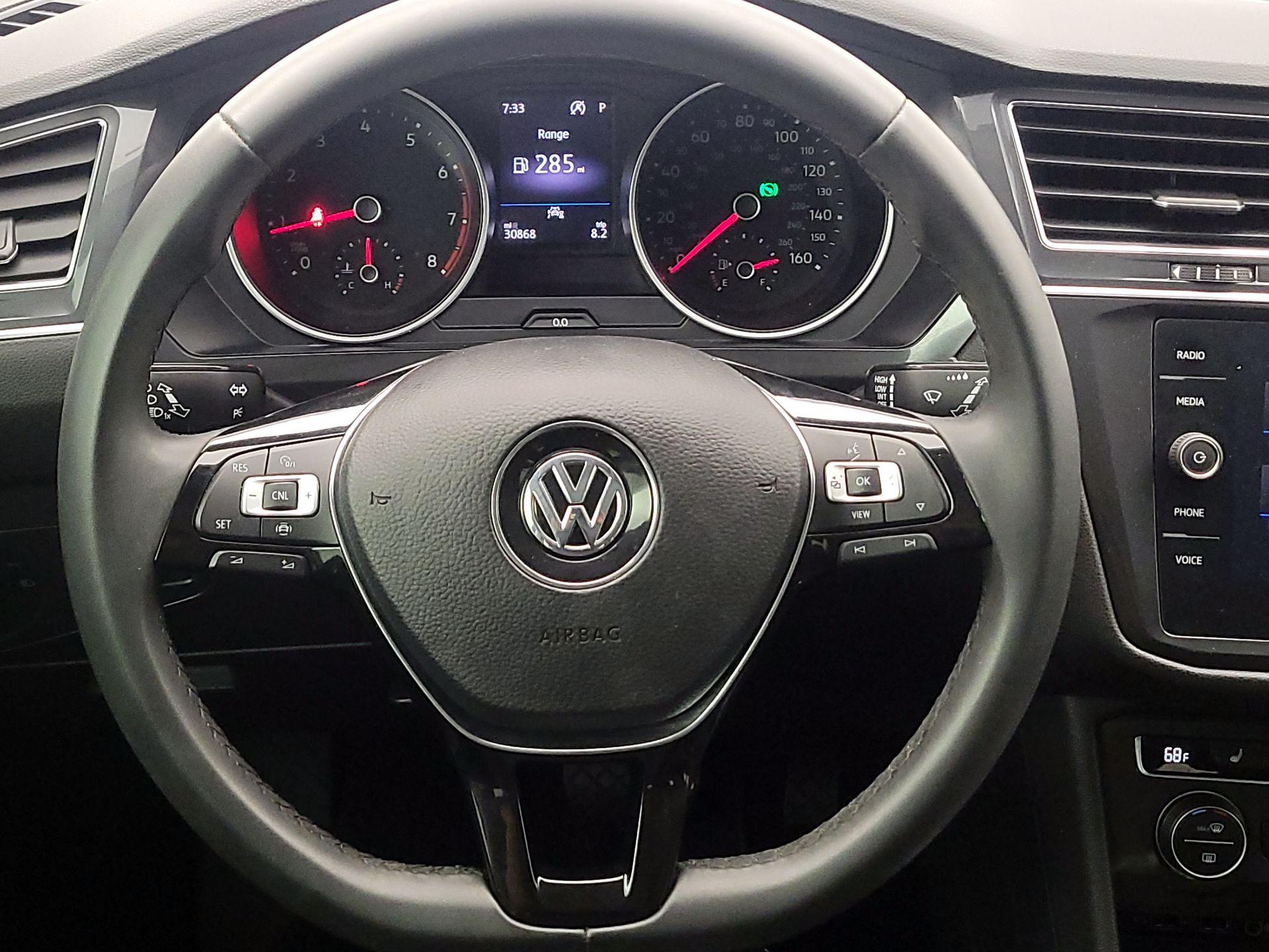 Thumbnail: 2020 Volkswagen Tiguan - 10