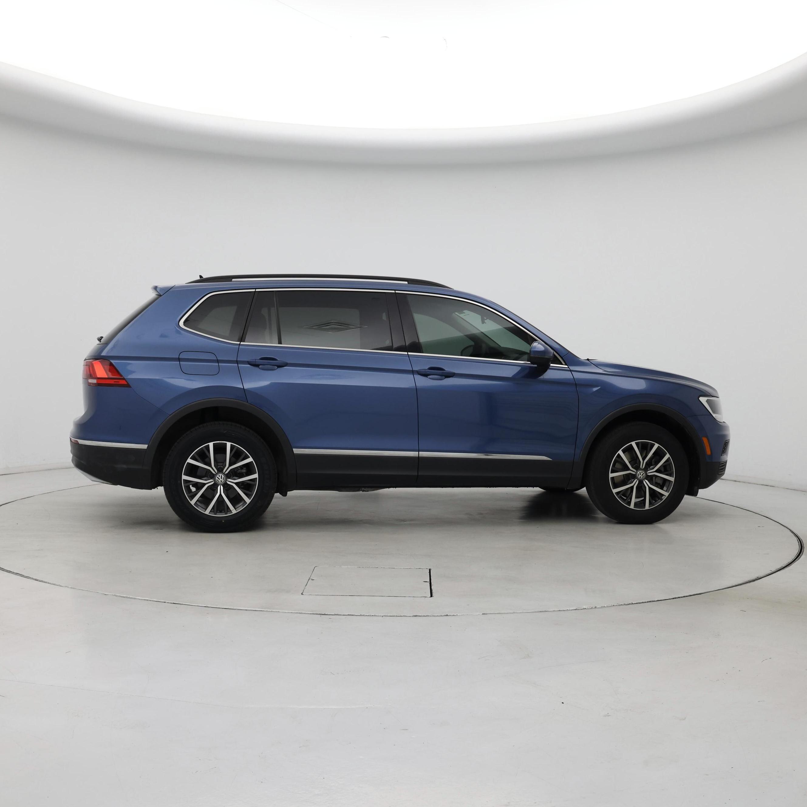 Thumbnail: 2020 Volkswagen Tiguan - 7
