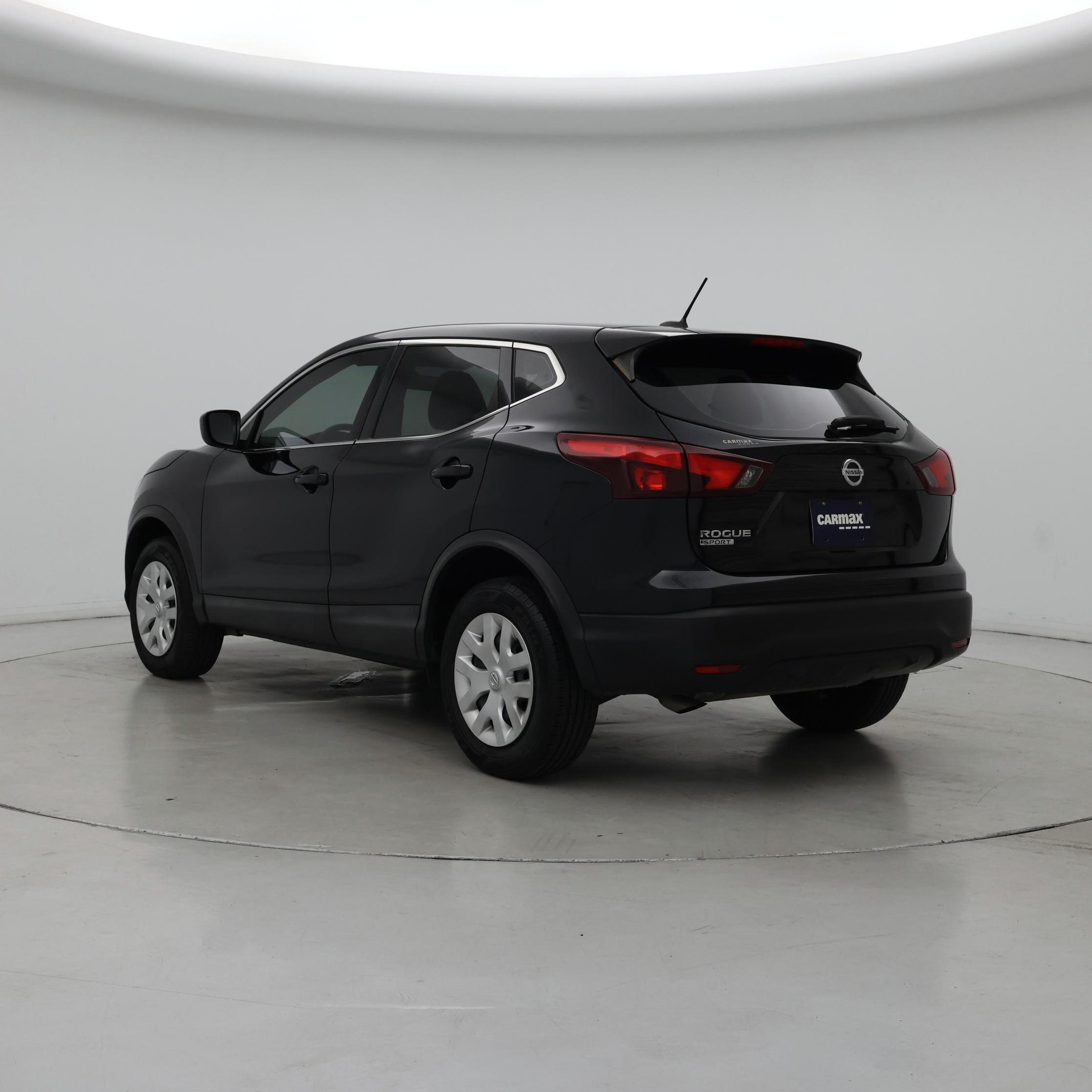 Thumbnail: 2018 Nissan Rogue Sport - 2