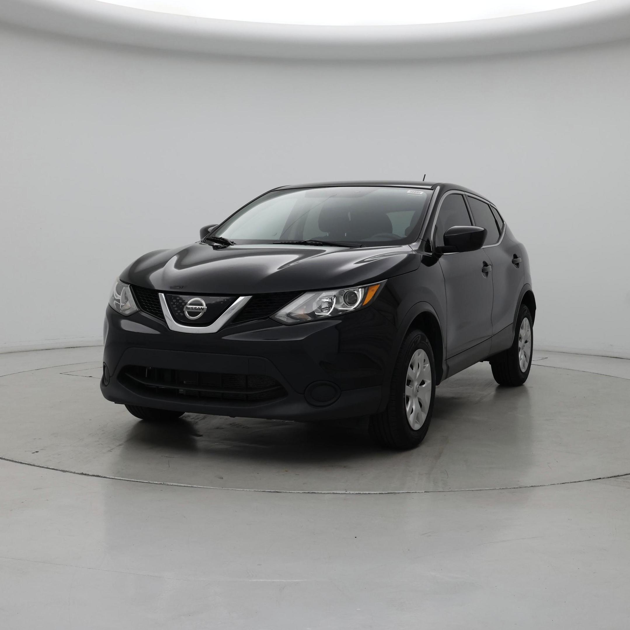 Thumbnail: 2018 Nissan Rogue Sport - 4