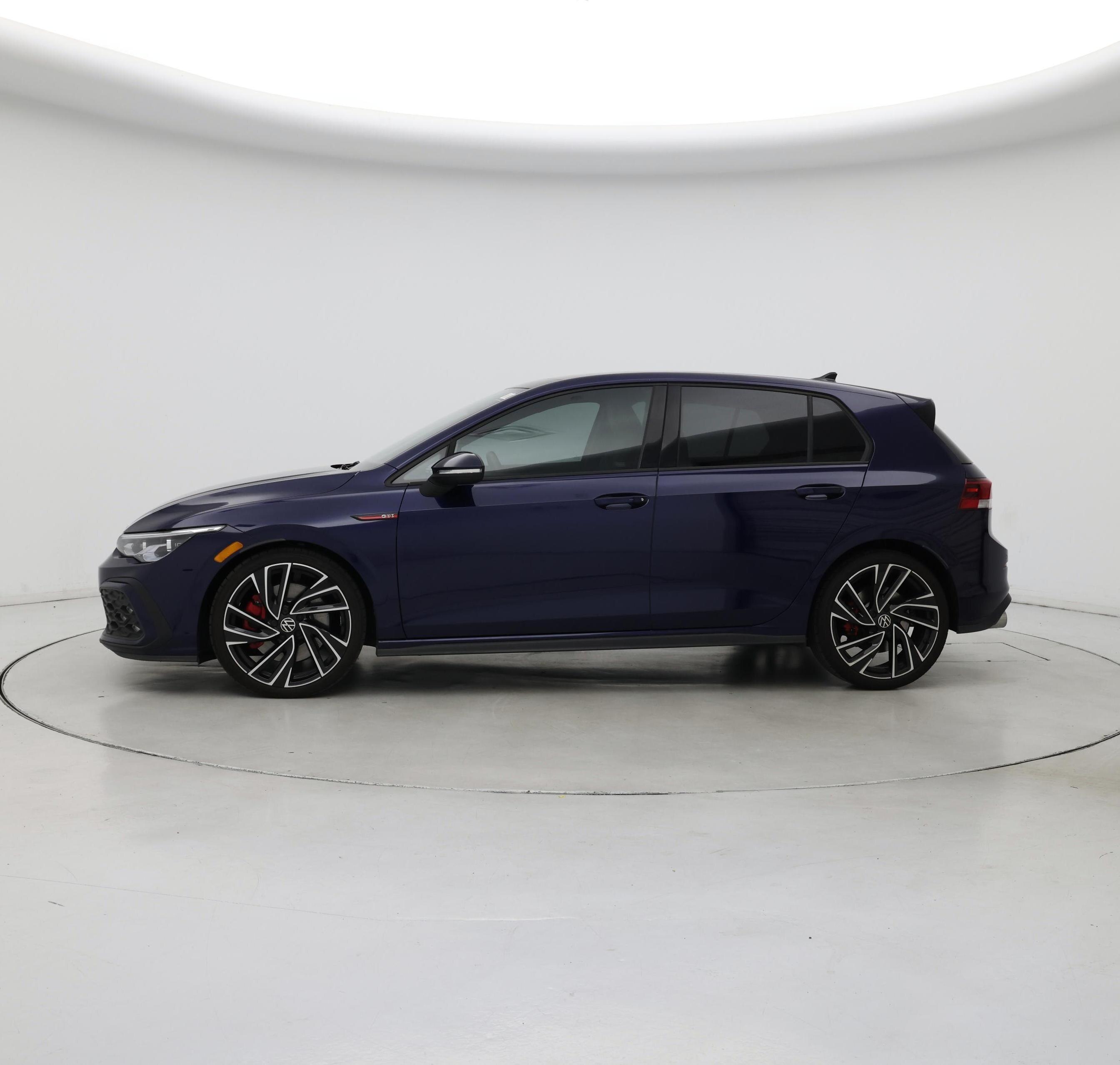 Thumbnail: 2022 Volkswagen Golf - 3