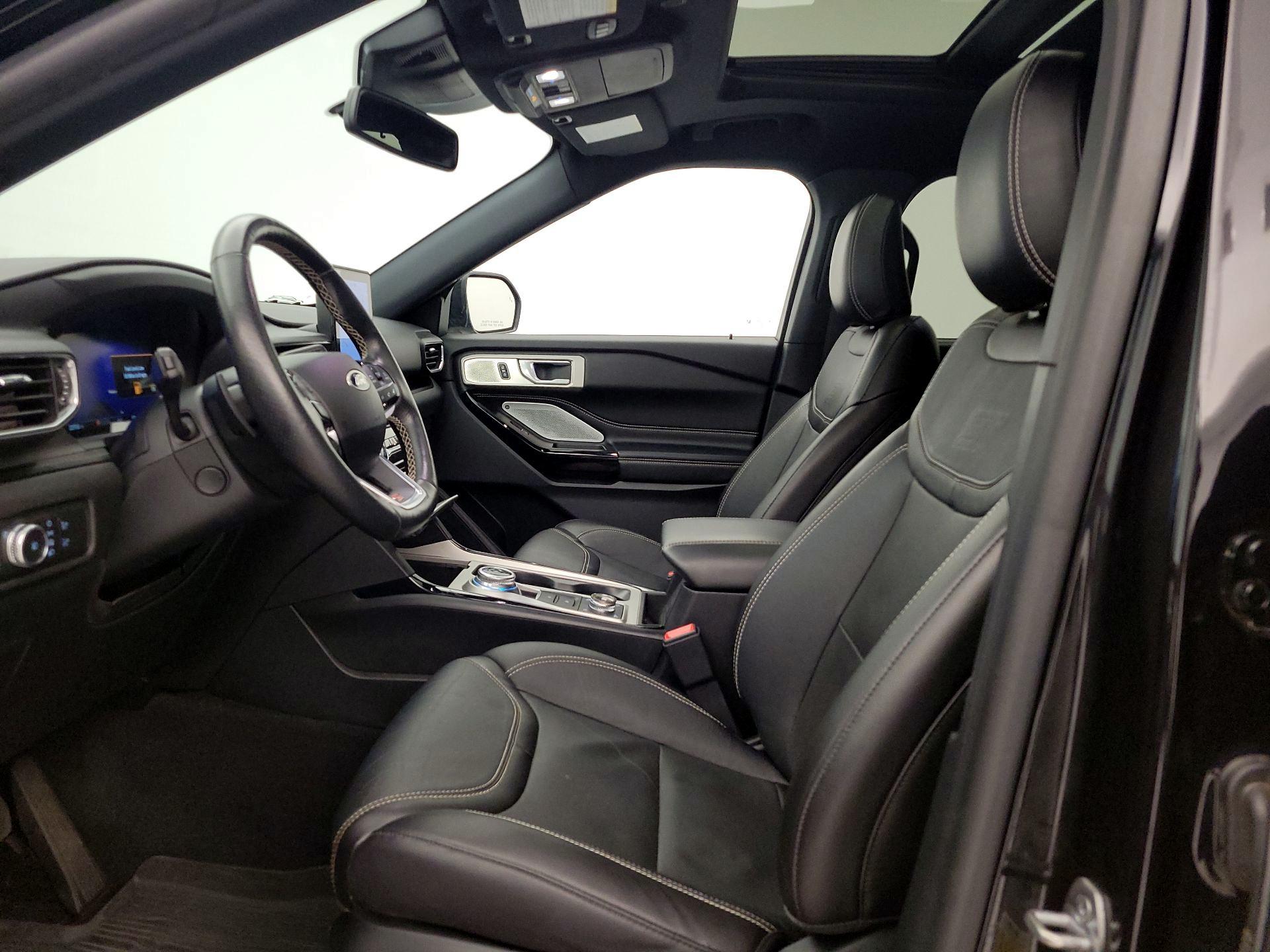 Thumbnail: 2022 Ford Explorer - 11