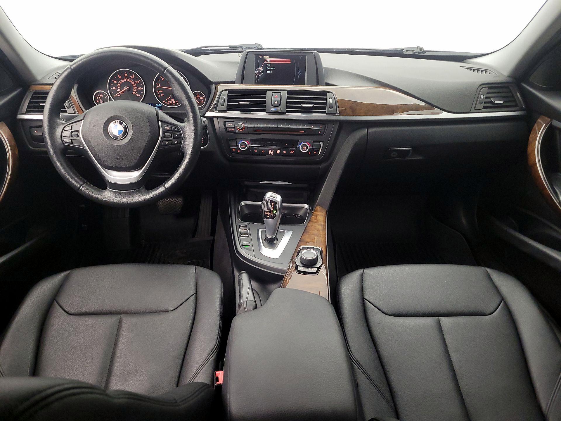 Thumbnail: 2015 BMW 3 Series - 9