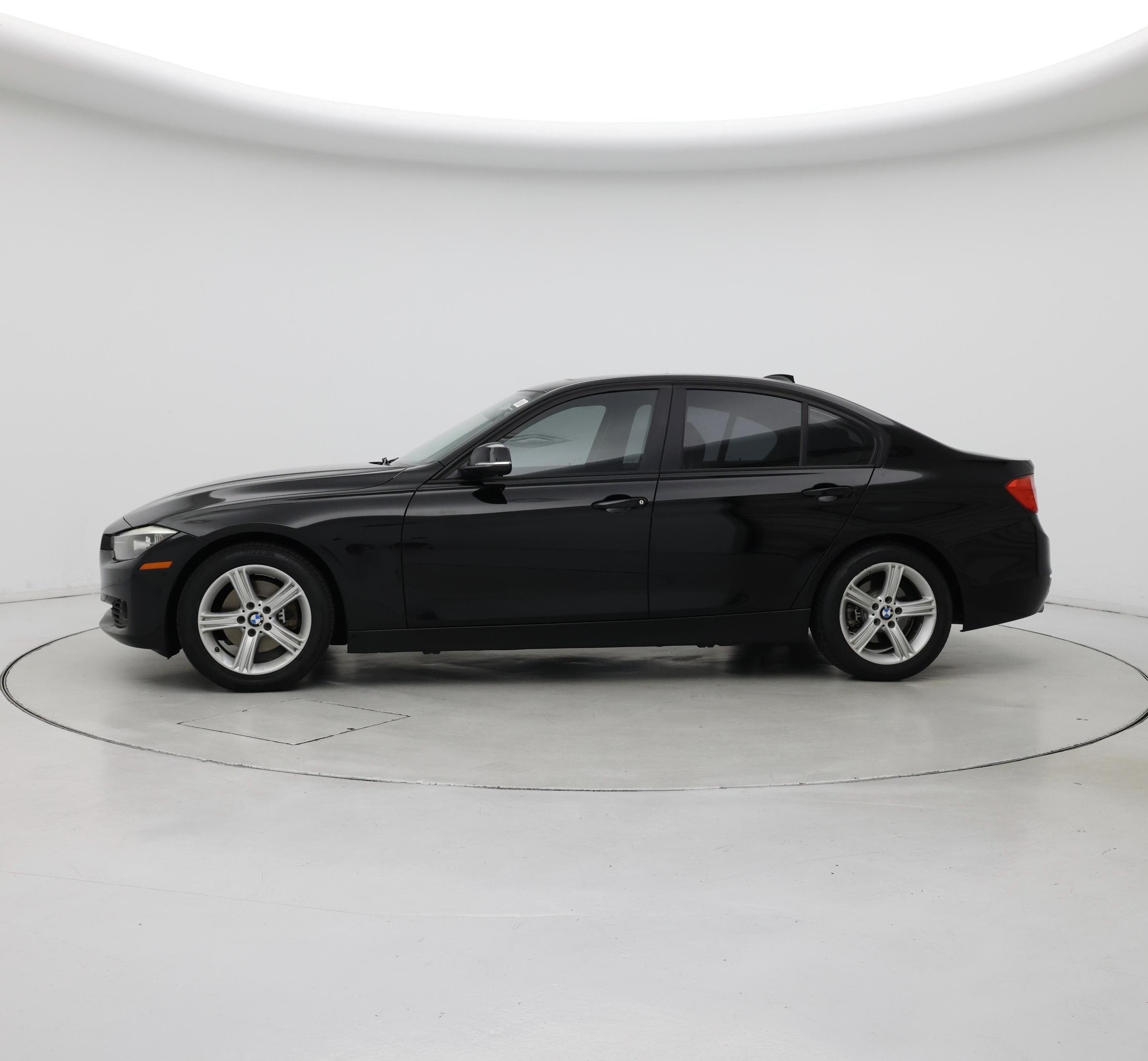 Thumbnail: 2015 BMW 3 Series - 3