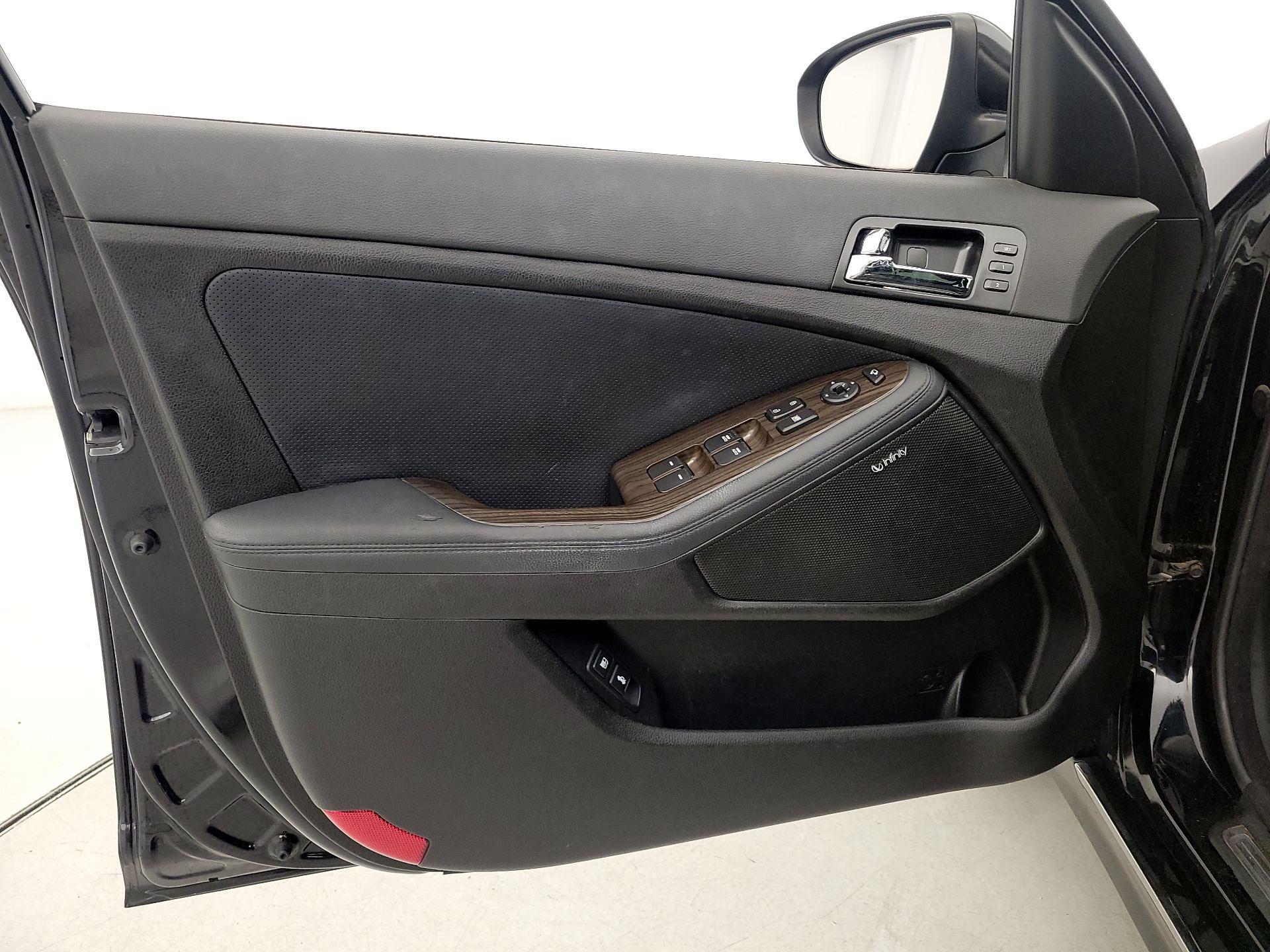 Thumbnail: 2013 Kia Optima - 12