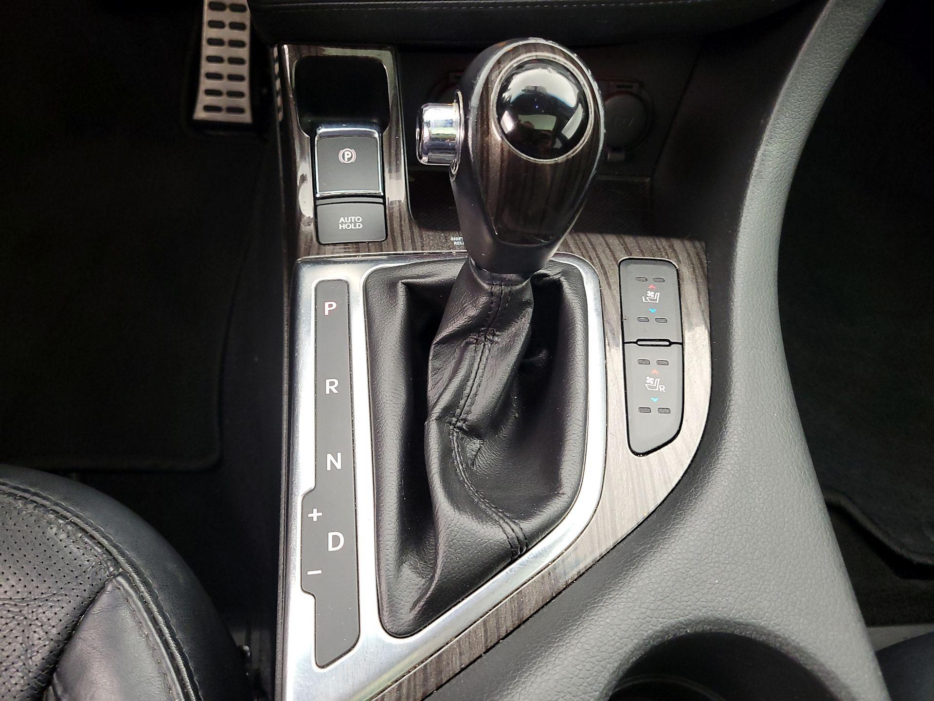 Thumbnail: 2013 Kia Optima - 17