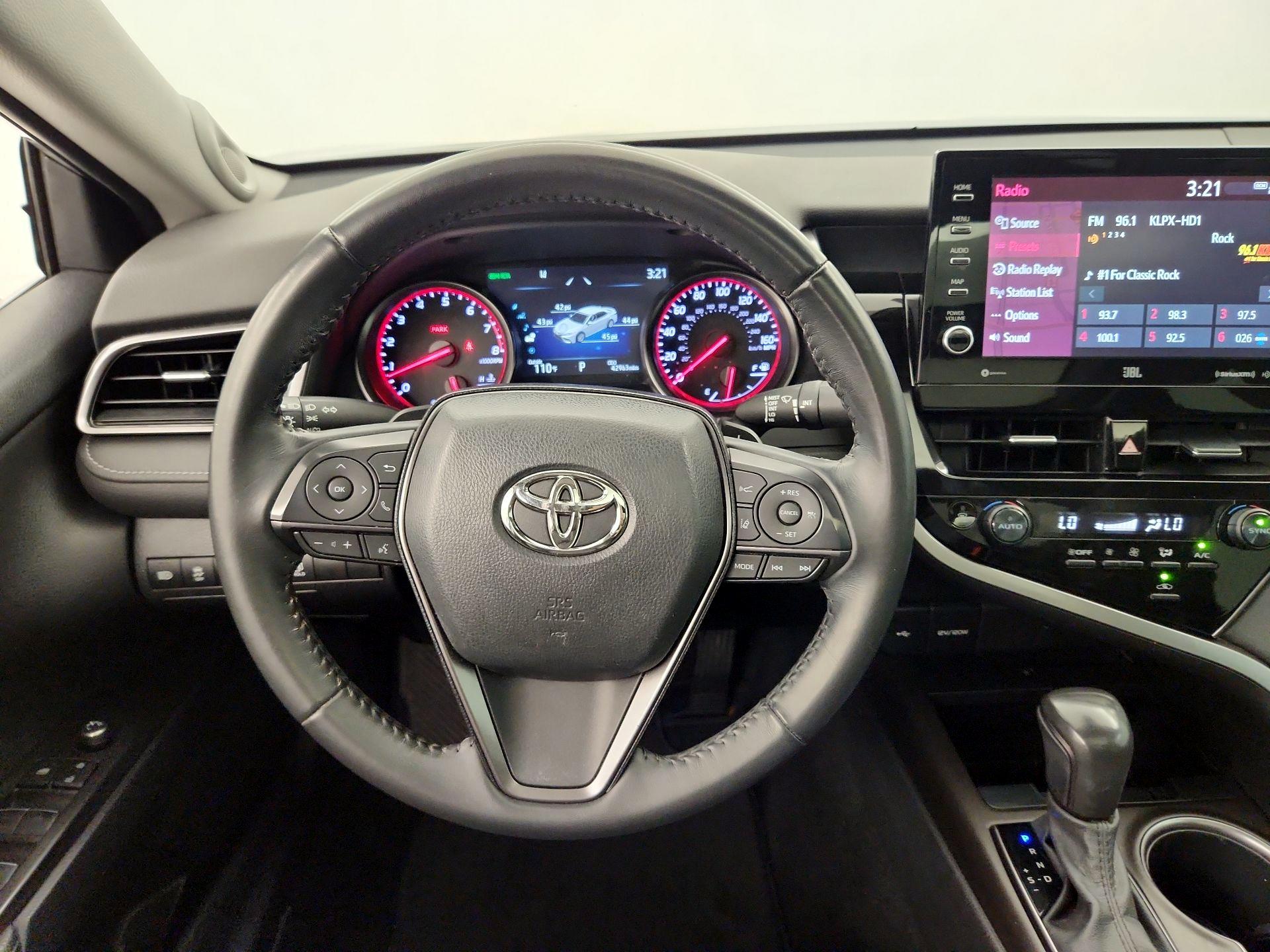 Thumbnail: 2023 Toyota Camry - 10