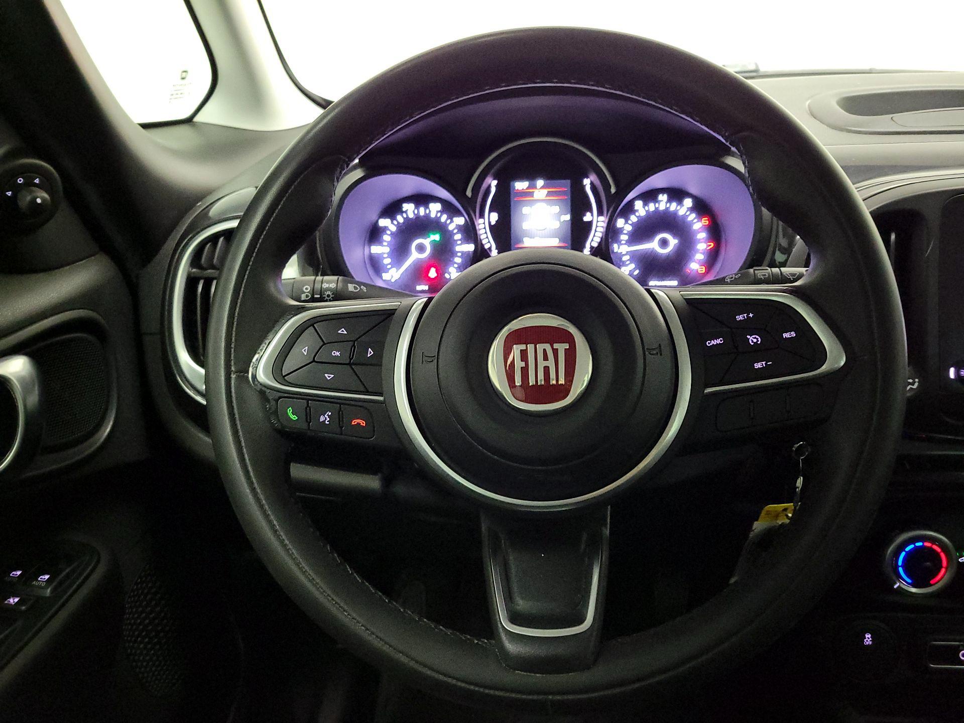 Thumbnail: 2020 Fiat 500L - 10