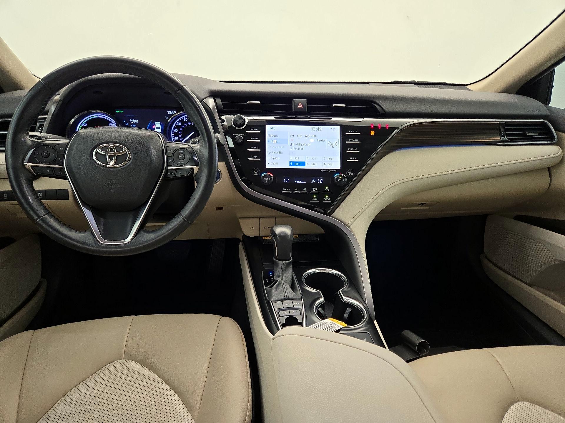 Thumbnail: 2020 Toyota Camry - 9