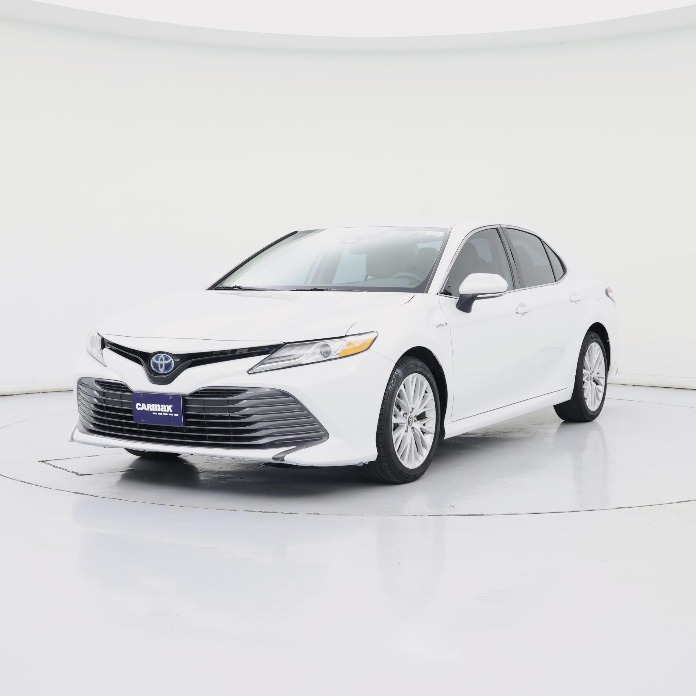 Thumbnail: 2020 Toyota Camry - 4